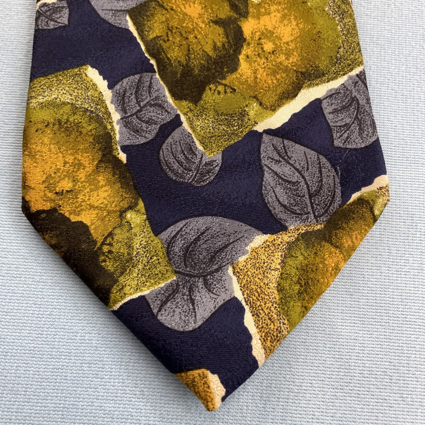 Vintage VINTAGE Pavone Tie Men's Adult One Size Silk Geometric Floral Patchwork Italy 57"-60" Wide Black Blue Green 1990s Cap­sule Necktie 4x56" Size ONE SIZE - 6 Thumbnail