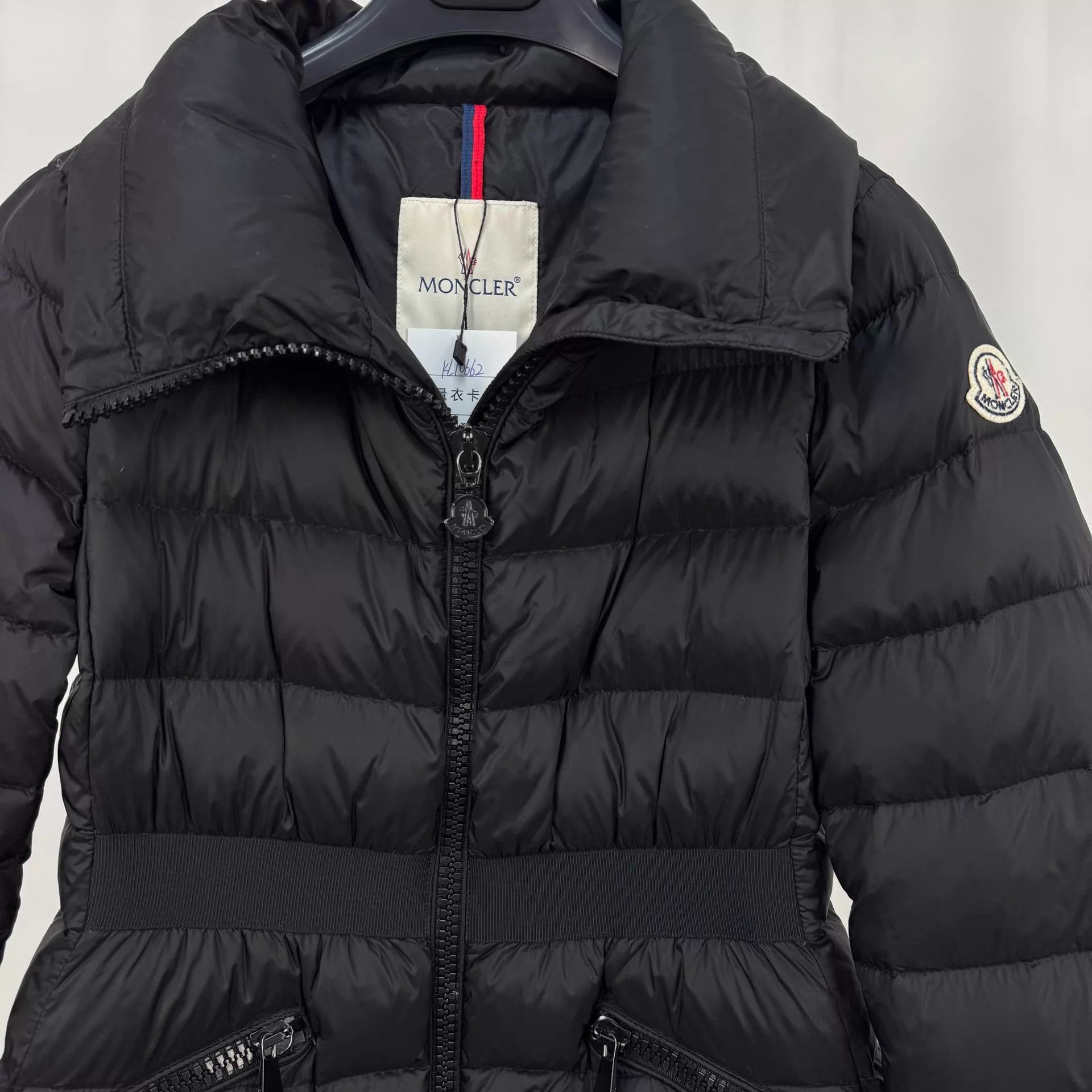 Moncler Moncler black cinched waist puffer jacket 1 98% new no logo Size S / US 4 / IT 40 - 3 Thumbnail