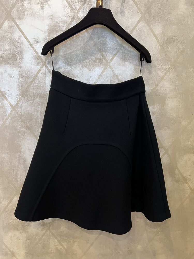 Louis Vuitton Louis Vuitton Wool Skirt Size 27" / US 4 / IT 40 - 4 Thumbnail