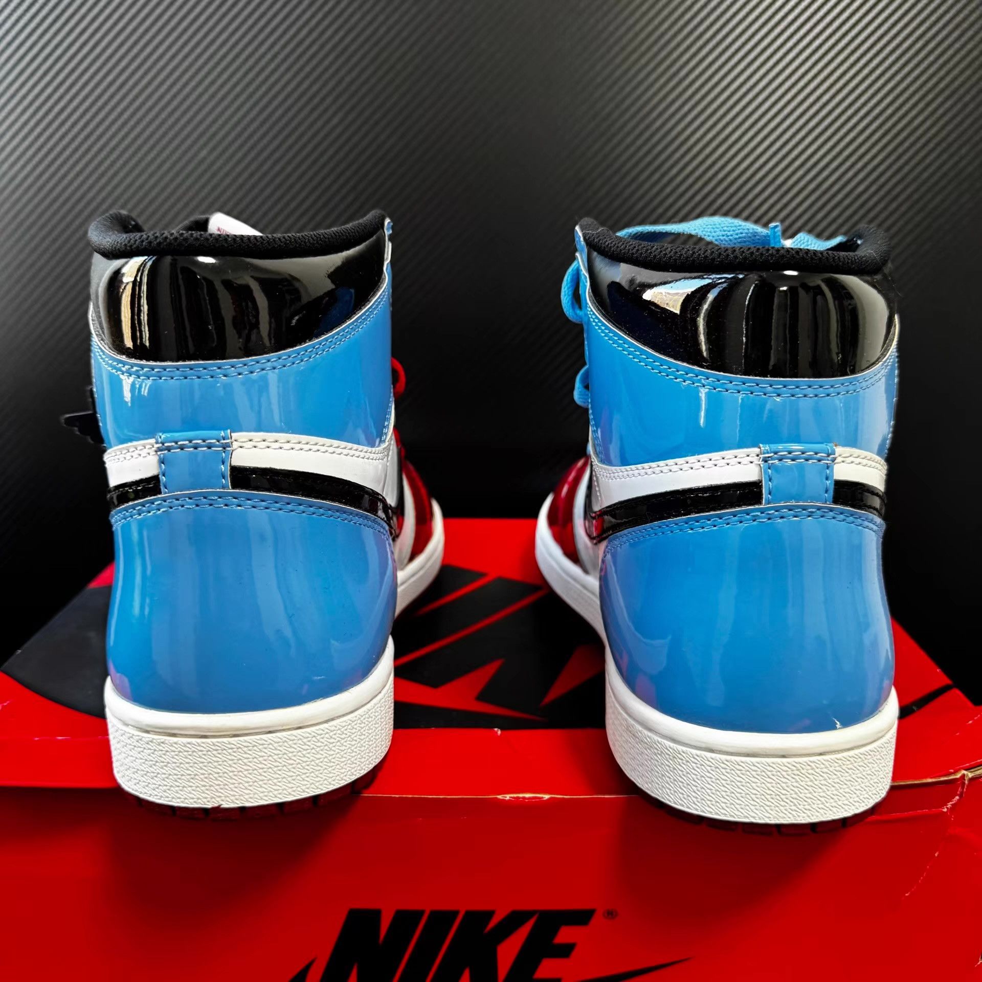 Nike Nike Air Jordan 1 High Q11 Size US 10.5 / EU 43-44 - 3 Thumbnail