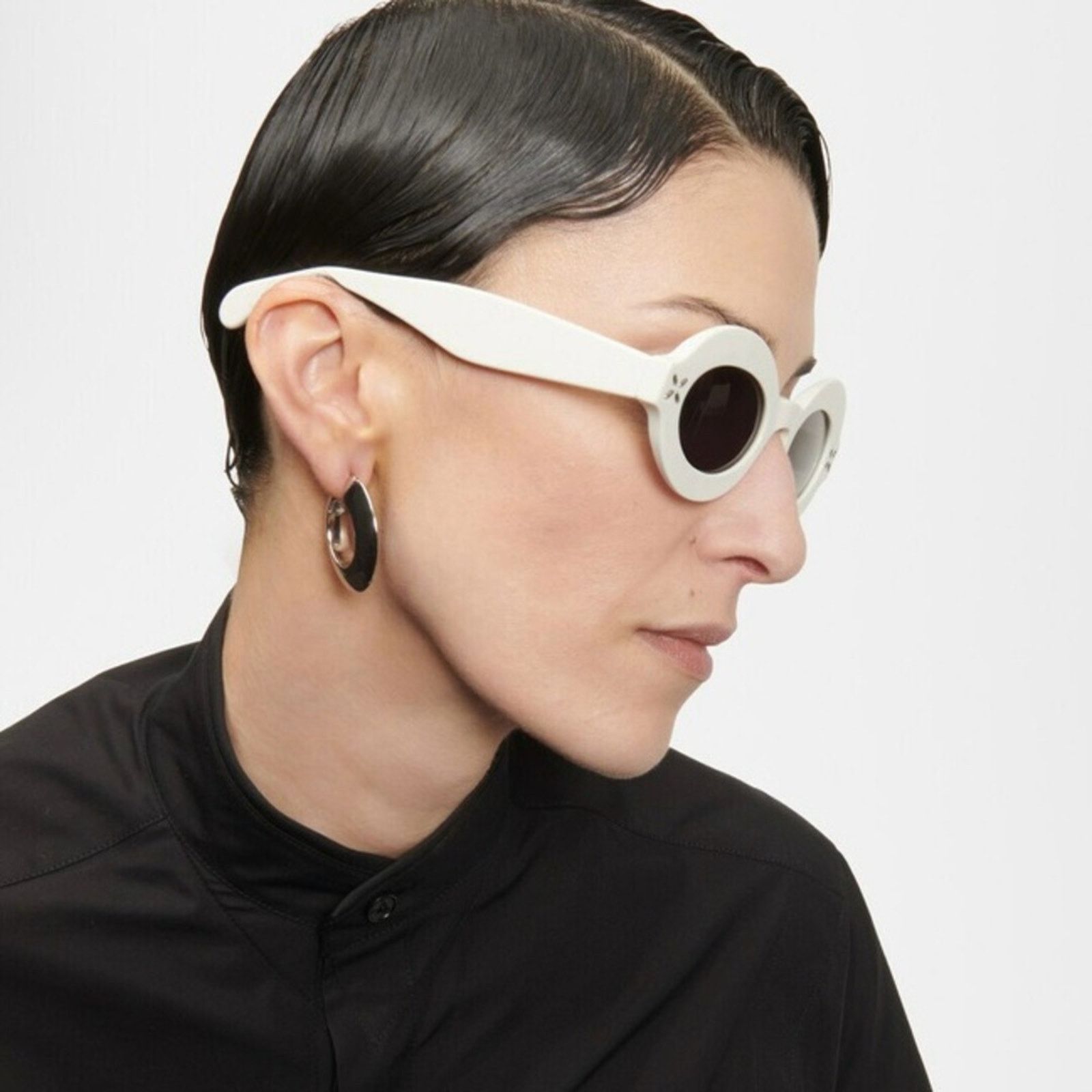 Alaia New! Alaïa White Oval Sunglasses AA0059S 002, Authentic Size ONE SIZE - 10 Thumbnail