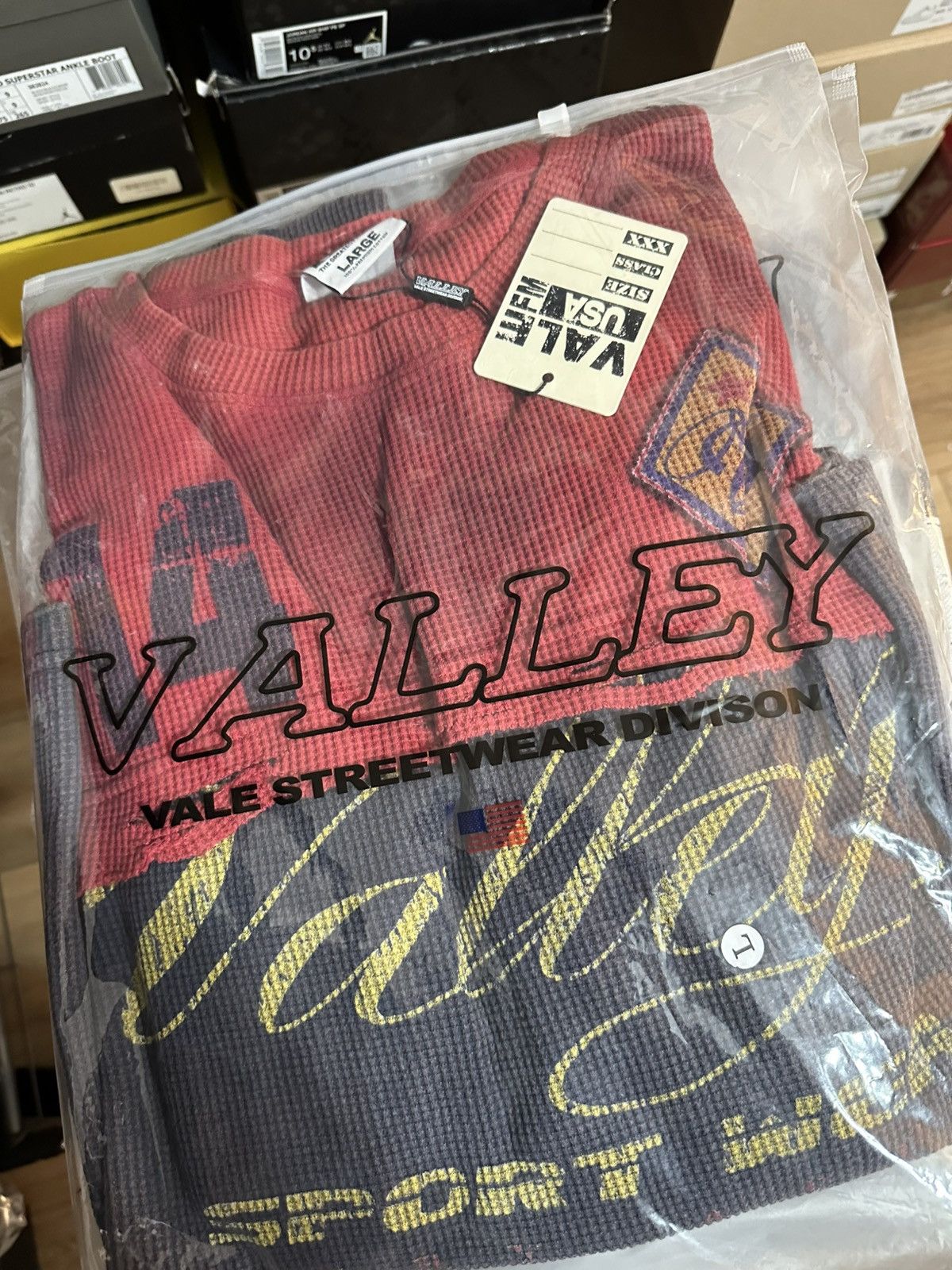 Vale VALE Valley Shirt Size US L / EU 52-54 / 3 - 4 Thumbnail