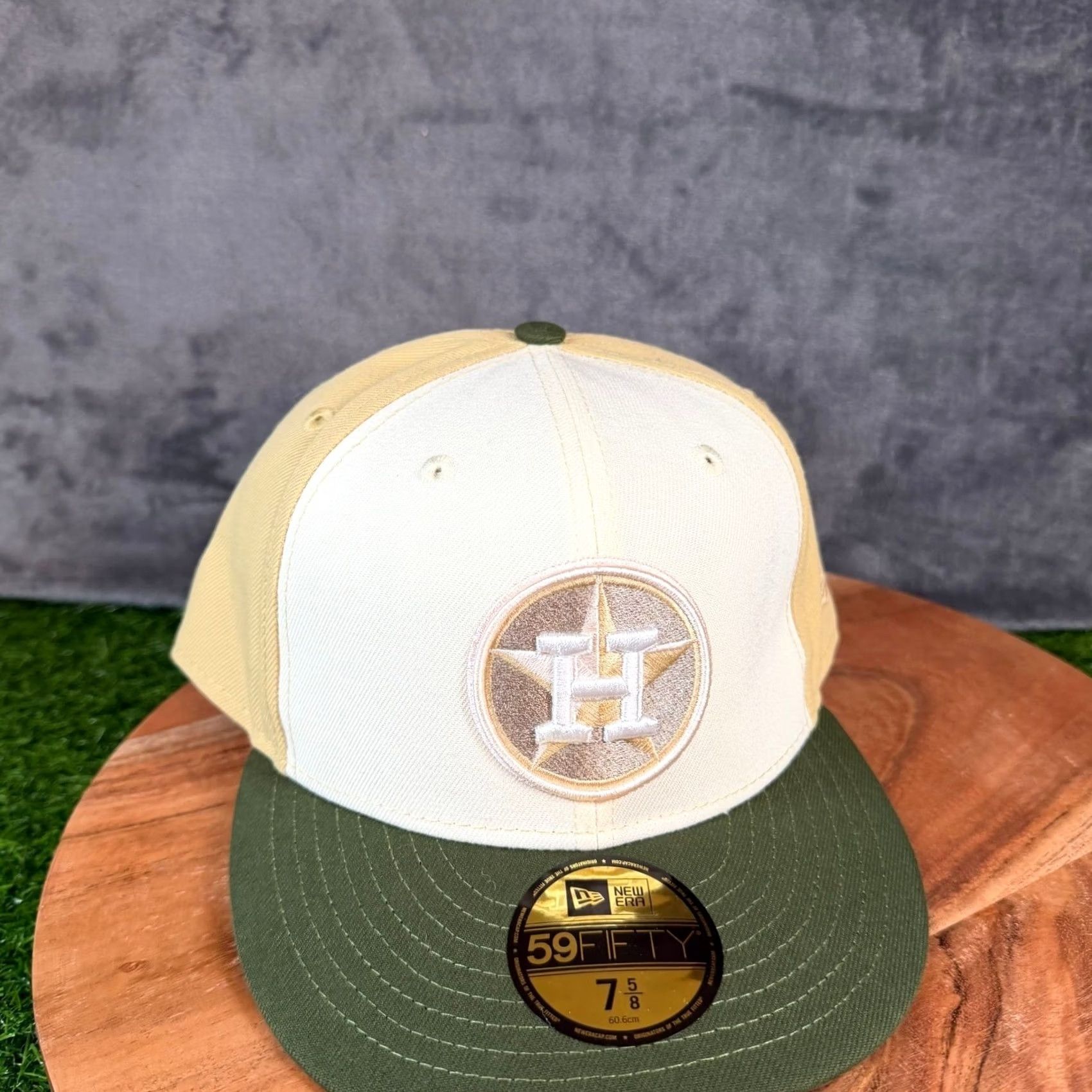 New Era New Era Houston Astros 59FIFTY Fitted Hat Mens 7 5/8 Gold Chrome Vegas Gold NWT Size ONE SIZE - 3 Thumbnail