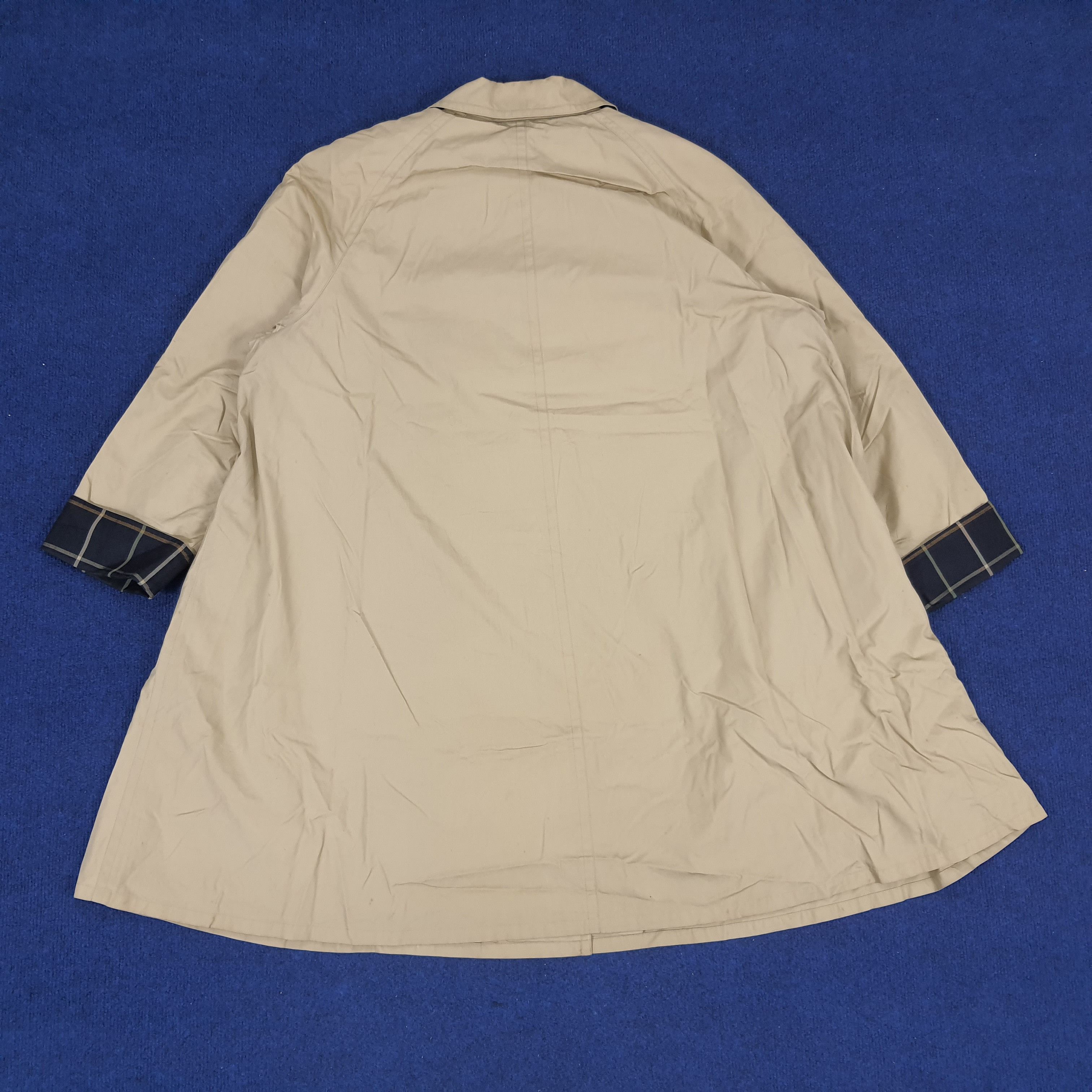 Burberry × Vintage Vintage Burberrys' Trench Coat Jacket Size US XL / EU 56 / 4 - 2 Thumbnail