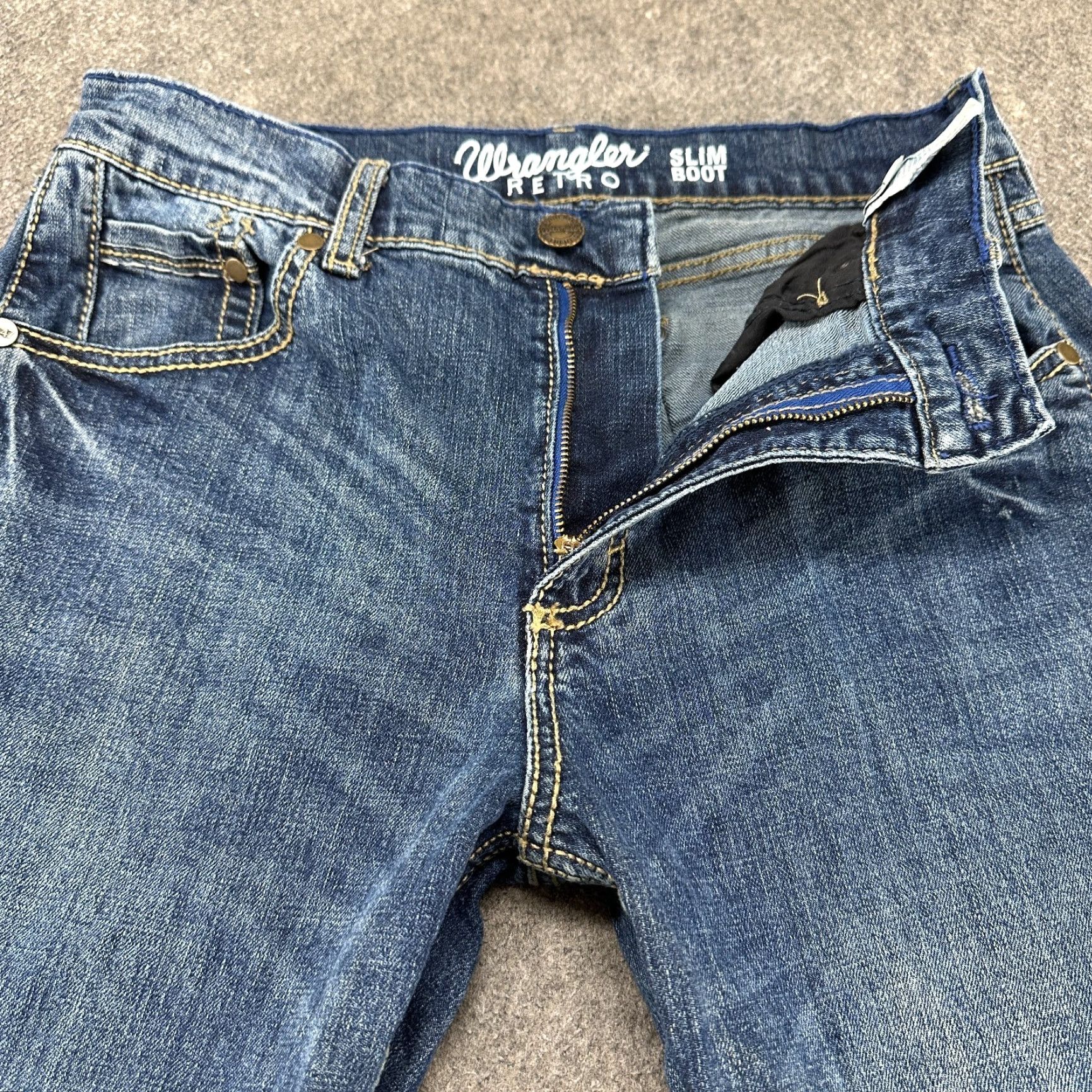 Wrangler Wrangler Retro Jeans Mens 30x29 Blue Medium Wash Slim Bootcut Stretch Denim 5-Pocket Regular Fit USA Cowboy Jeans Size US 30 / EU 46 - 2 Thumbnail