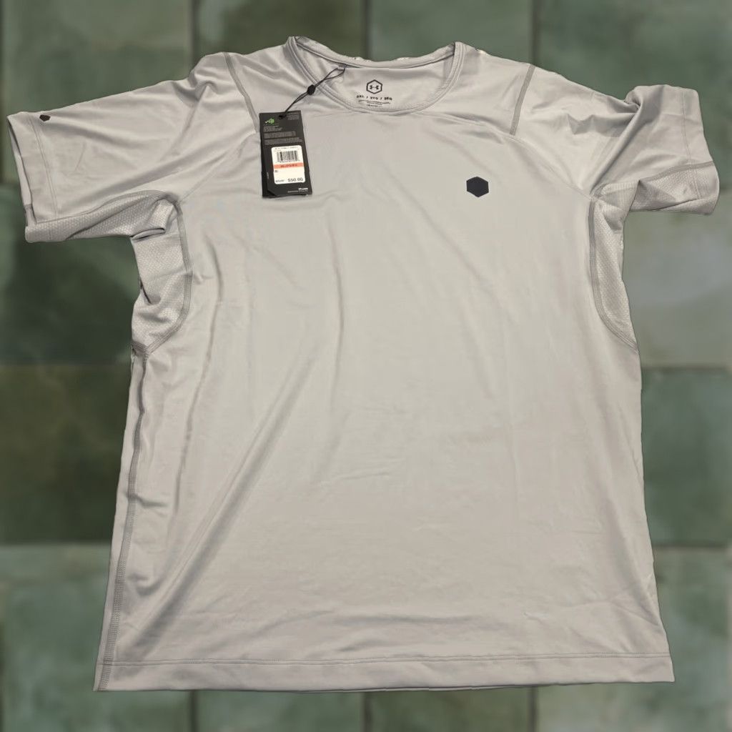 Under Armour Under Armour Rush Shirt Adult 3XL Gray HeatGear Fitted Performance T-Shirt Men Size US XXL / EU 58 / 5 - 1 Thumbnail