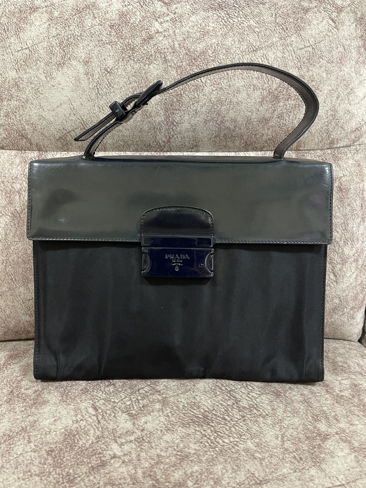 Vintage Prada Enamel Tessuto Bag Made In Italy Size ONE SIZE - 3 Thumbnail