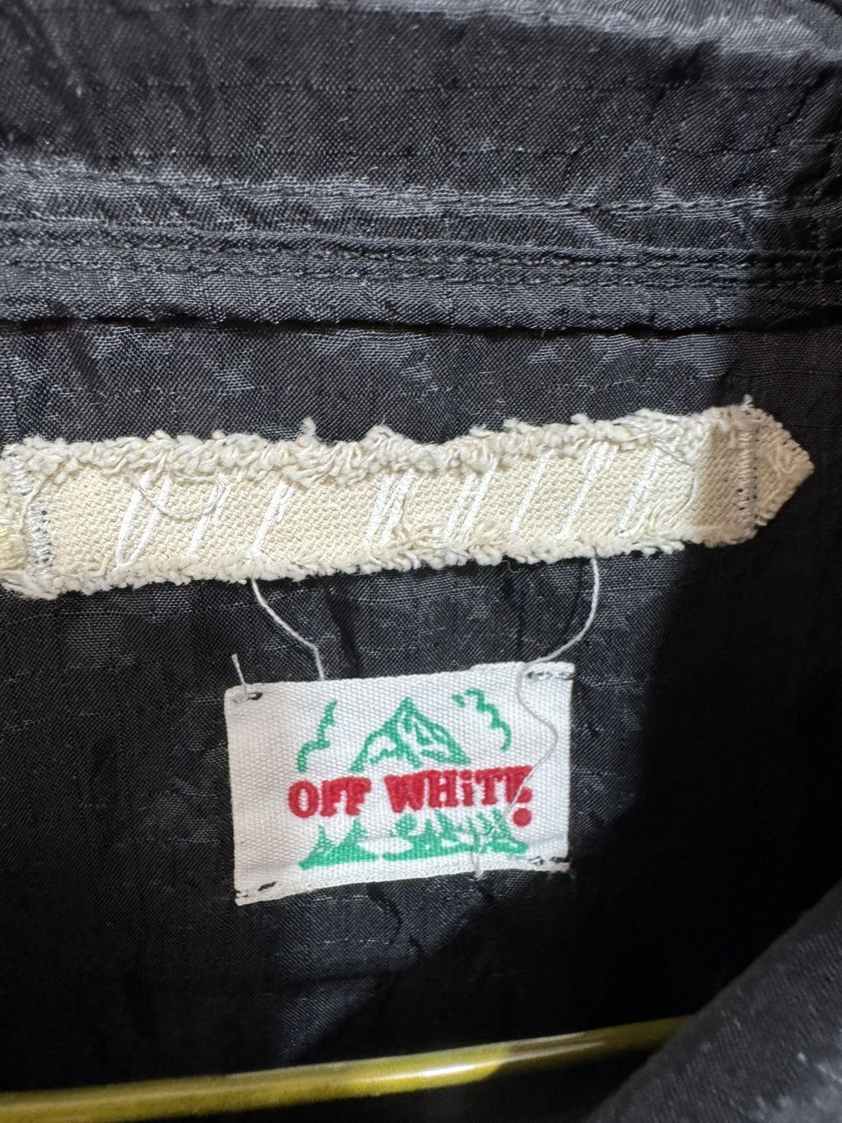 Off-White OFF-WHITE ©️2015 Aronak 1/4 zip Distressed original owner M Size US M / EU 48-50 / 2 - 7 Thumbnail