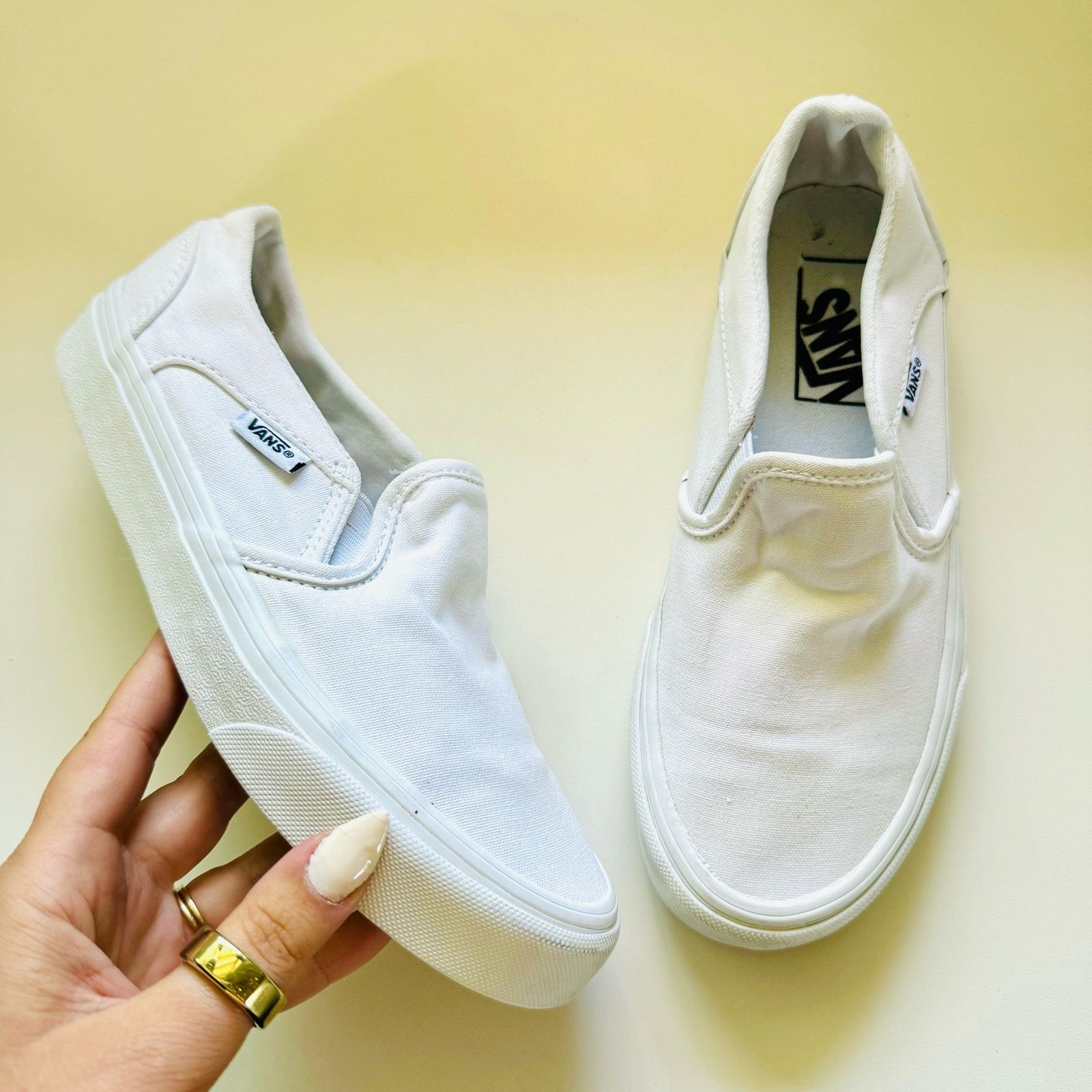 Vans VANS Classic Retro White Slip On Low Top Sneakers Shoes Size US 5.5 / IT 35.5 - 7 Thumbnail