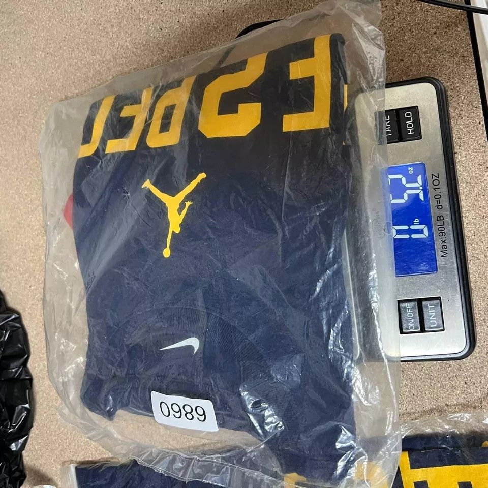 Nike Michigan Wolverines x Air Jordan Shirt Men Short Sleeve S Size US S / EU 44-46 / 1 - 7 Thumbnail