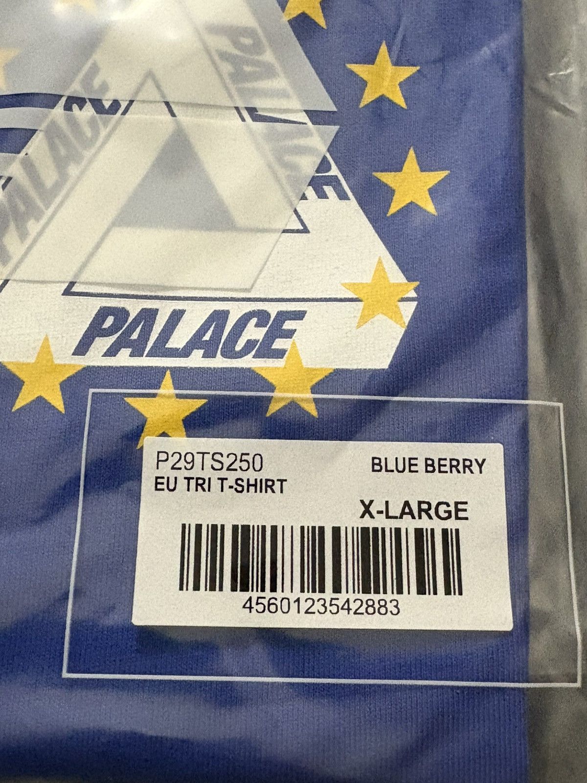 Palace Palace EU European Union Tri Ferg T-Shirt Size US XL / EU 56 / 4 - 4 Thumbnail