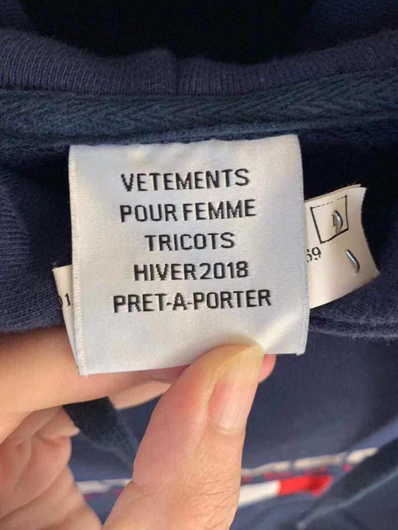 Vetements Vetements Flag Sweatshirt Size L Size US L / EU 52-54 / 3 - 2 Thumbnail