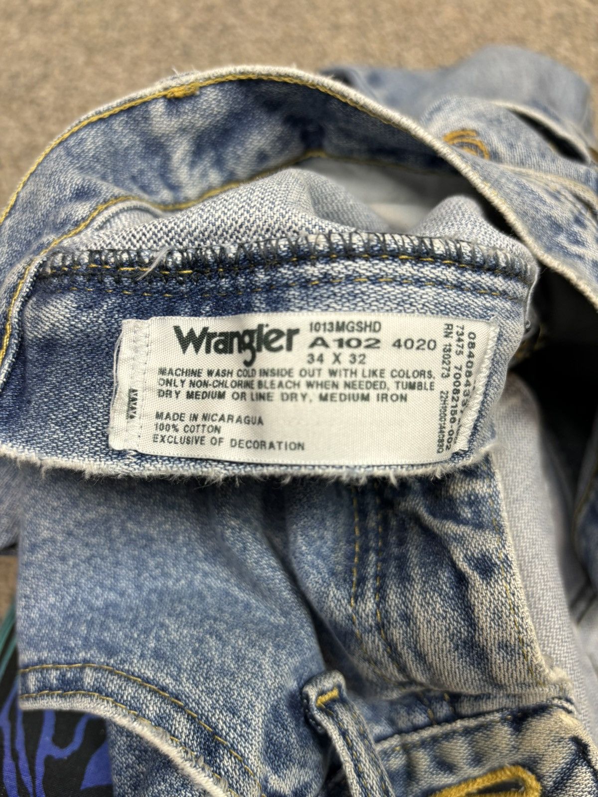 Wrangler Y2k light wash leather tab wrangler denim jeans Size US 34 / EU 50 - 5 Thumbnail