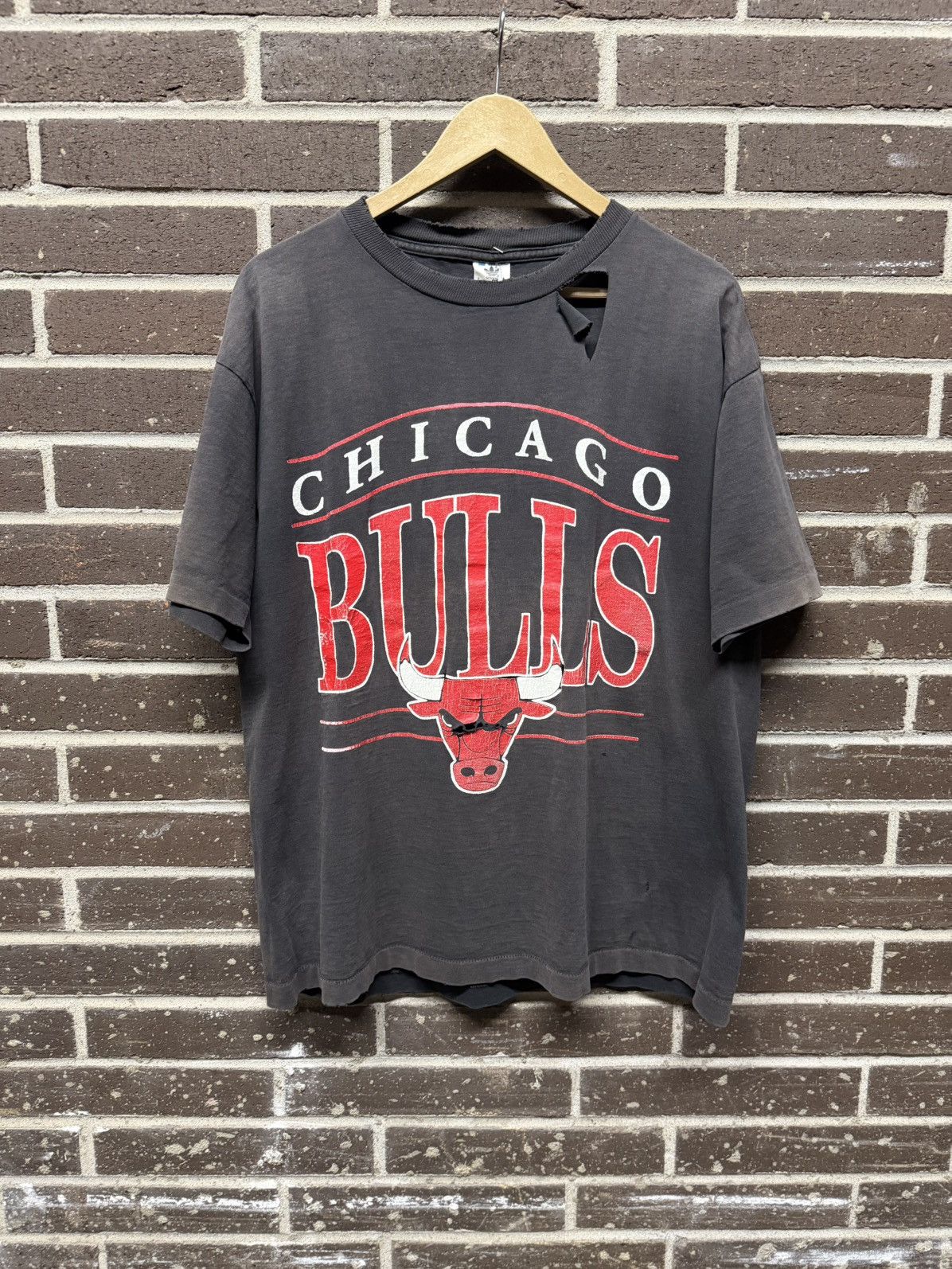 Other Thrashed Chicago Bulls Tee (1990’s) Size US L / EU 52-54 / 3 - 1 Thumbnail