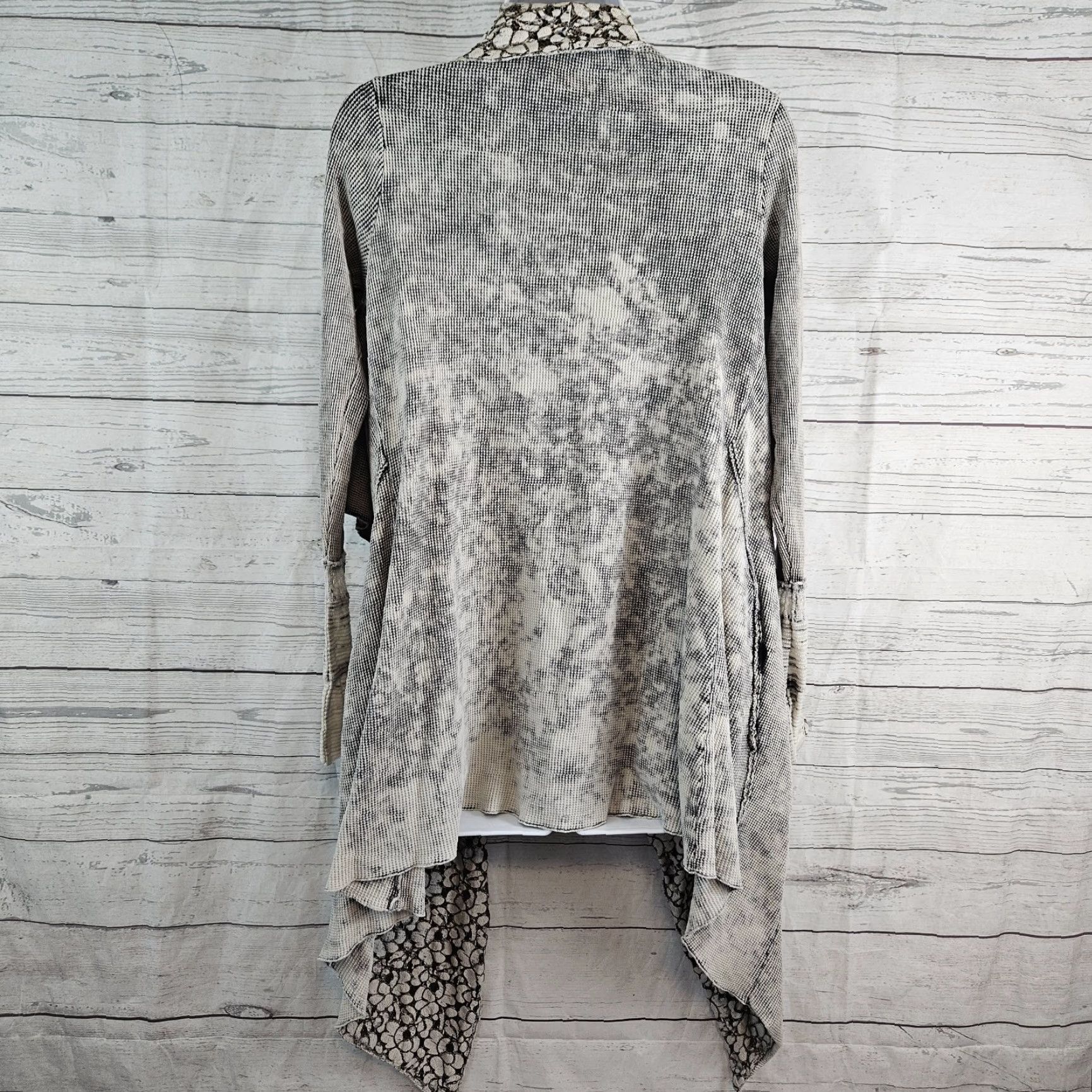 Vintage VINTAGE Aratta Silent Journey Cardigan Womens Waffle Knit Gray Cotton Sz M Size M / US 6-8 / IT 42-44 - 3 Thumbnail