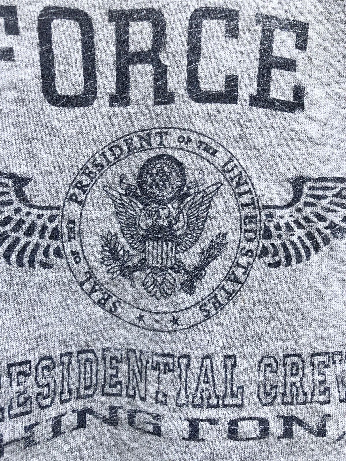 Vintage Vintage Y2K Air Force One Presidential Crew Tshirt Size US L / EU 52-54 / 3 - 7 Thumbnail