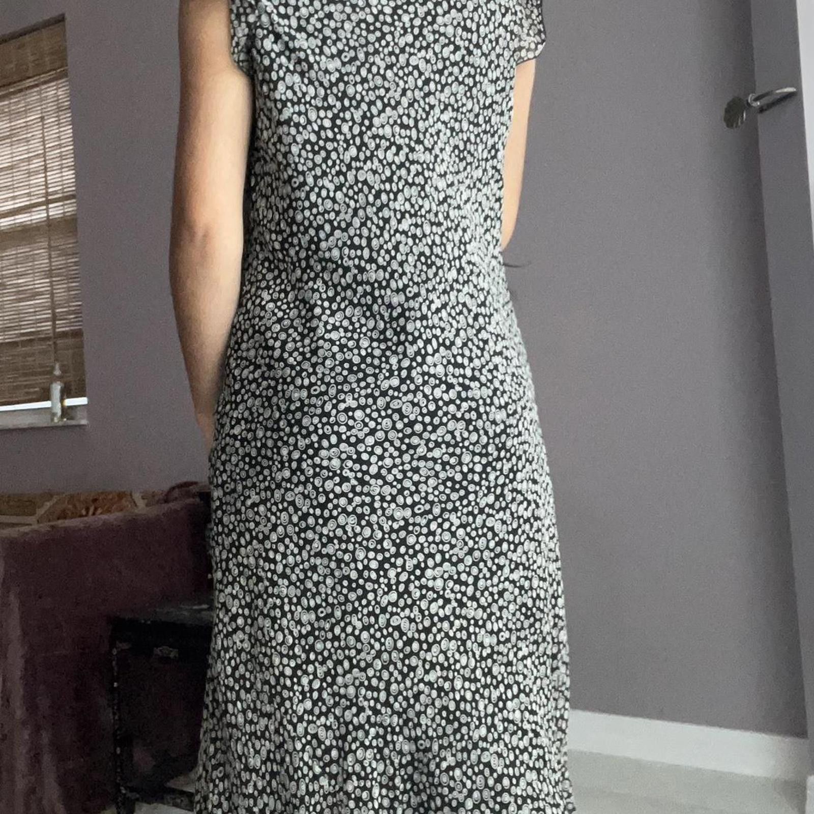 Other Floral midi dress with ruffle sleeves and V-neckline Size L / US 10 / IT 46 - 6 Thumbnail