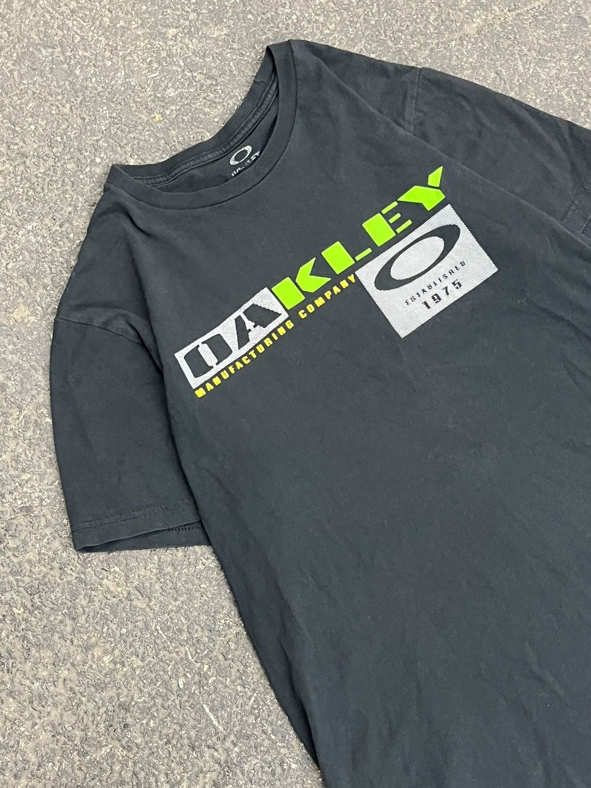 Oakley × Vintage Oakley vintage shirt streetwear hype surf wear skater rare Size US M / EU 48-50 / 2 - 2 Thumbnail