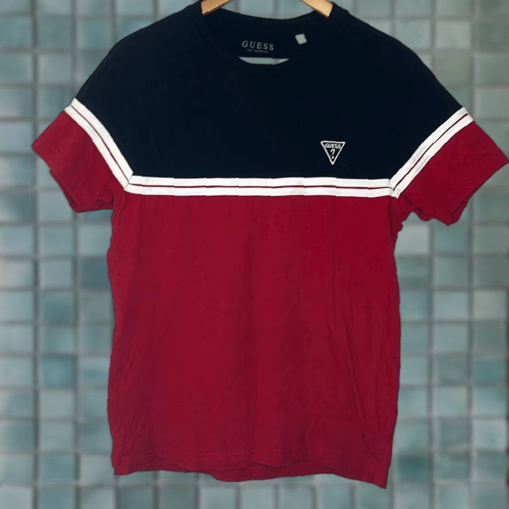 Guess GUESS Womens Short Sleeve Tshirt M Multicolor Black Red White - Colorful Modern Tee Womens M Size M / US 6-8 / IT 42-44 - 1 Thumbnail