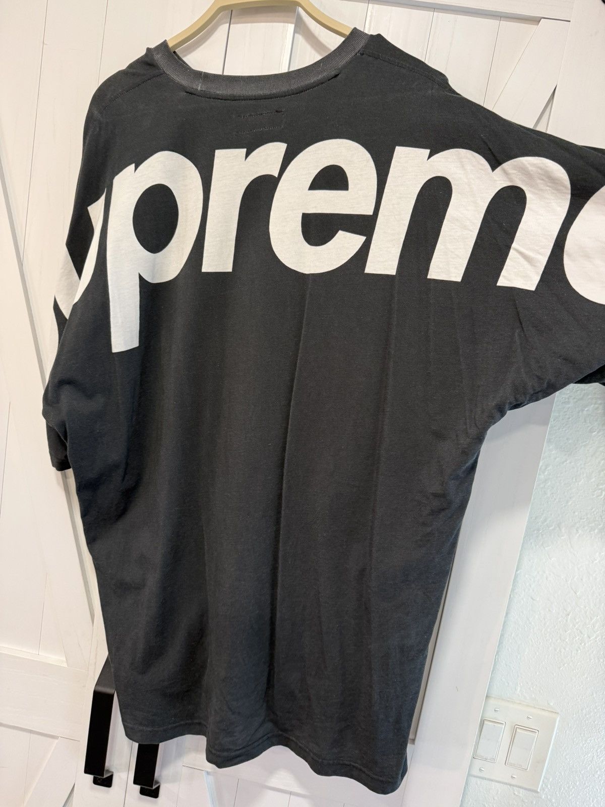 Supreme Supreme Big Logo Grey Tee Size US XL / EU 56 / 4 - 3 Thumbnail