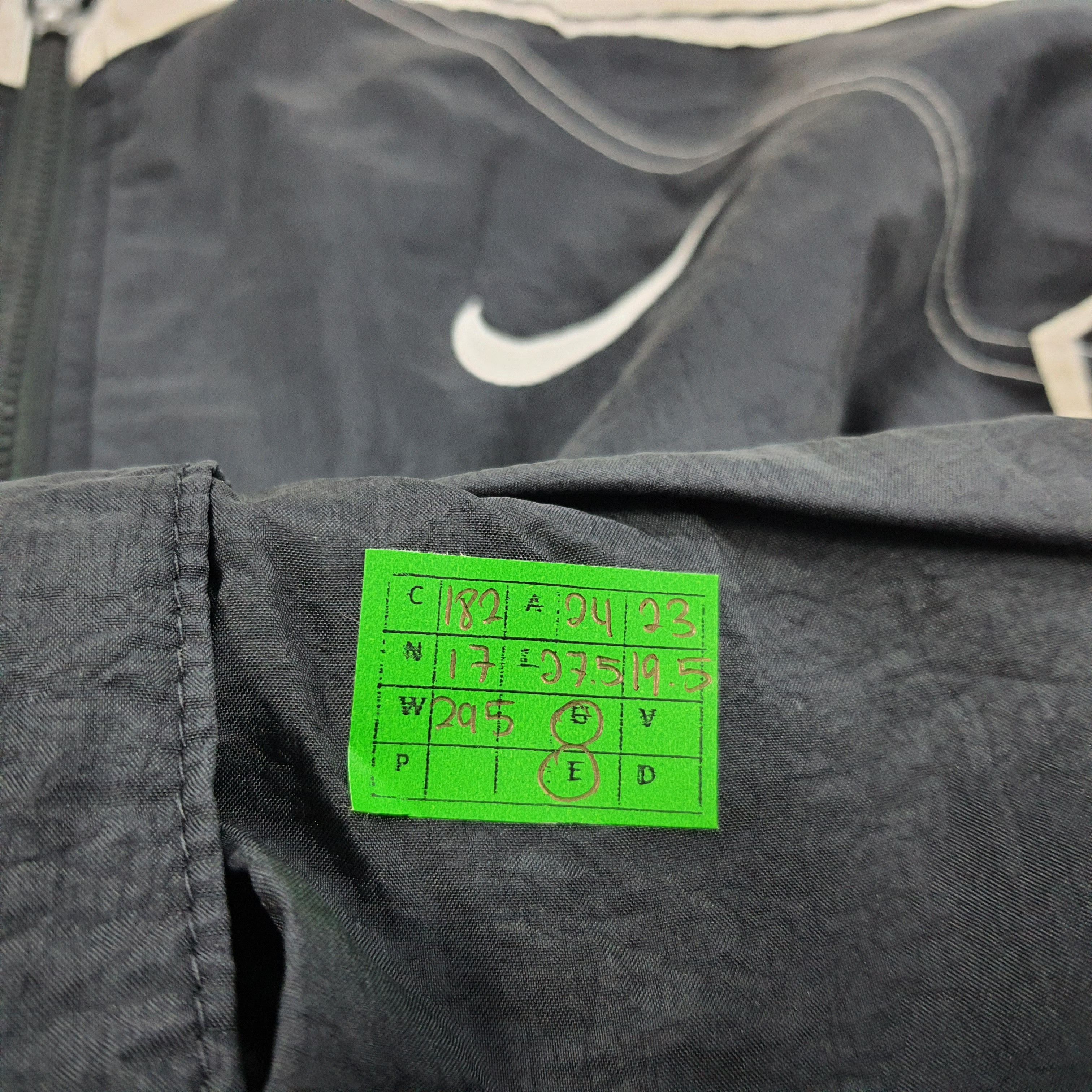Nike × Vintage Vintage Nike Streetwear Jacket Size US L / EU 52-54 / 3 - 8 Thumbnail