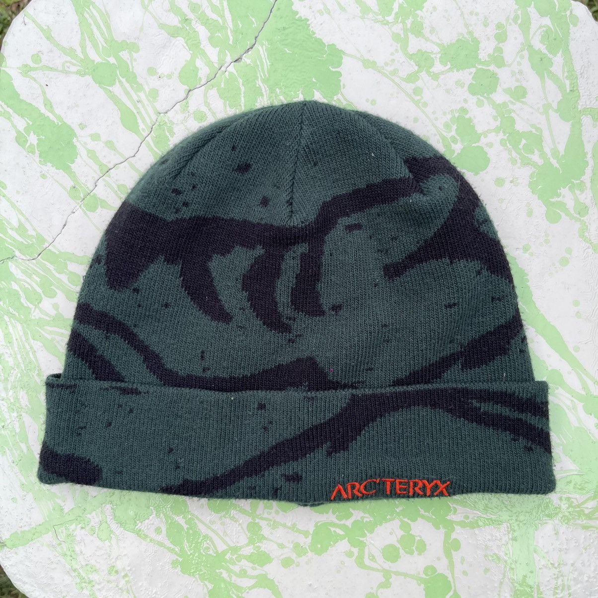 Arc’teryx Grotto Toque / Dark Magic Arc'teryx Unisex Grotto Toque - Dark Magic | George Fisher