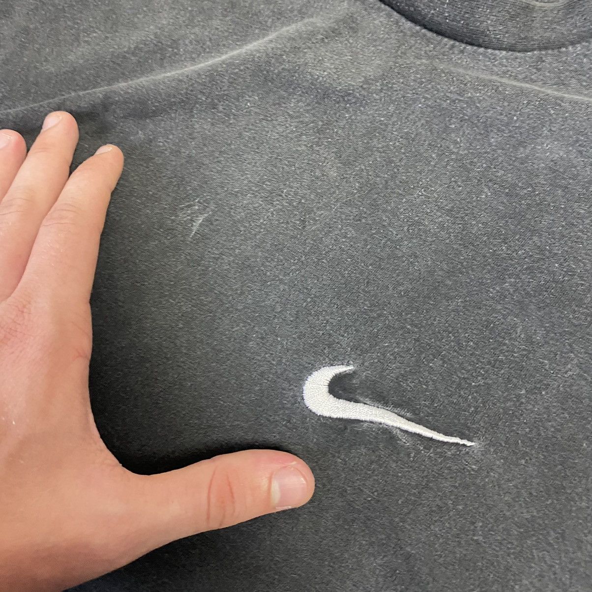 Vintage Vintage Nike Small Swoosh Faded 90’s tee Size US M / EU 48-50 / 2 - 8 Thumbnail