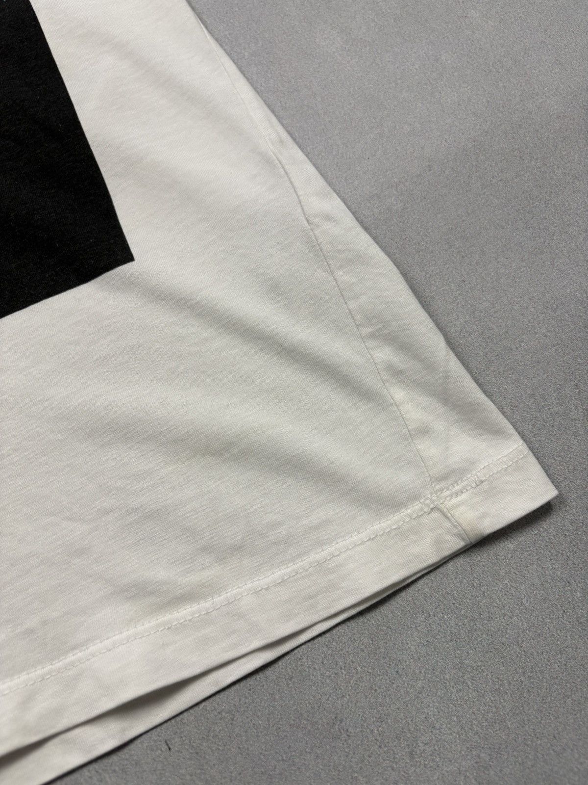 Iceberg Iceberg Logo Graphic T-Shirt White Made in Bulgaria Size M Size US M / EU 48-50 / 2 - 4 Thumbnail