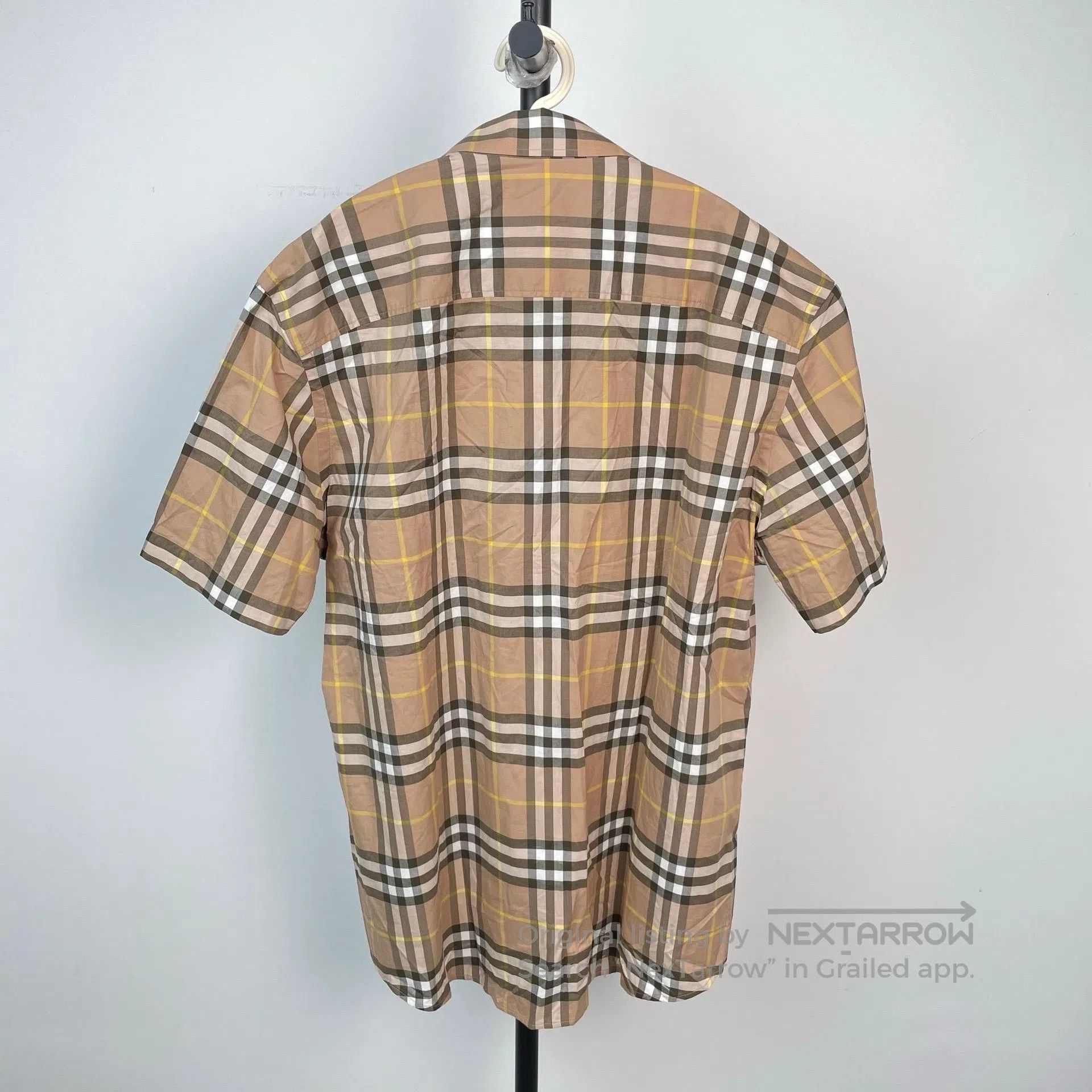 Burberry Burberry Classic Beige Plaid Short Sleeve| Size US XL / EU 56 / 4 - 2 Thumbnail