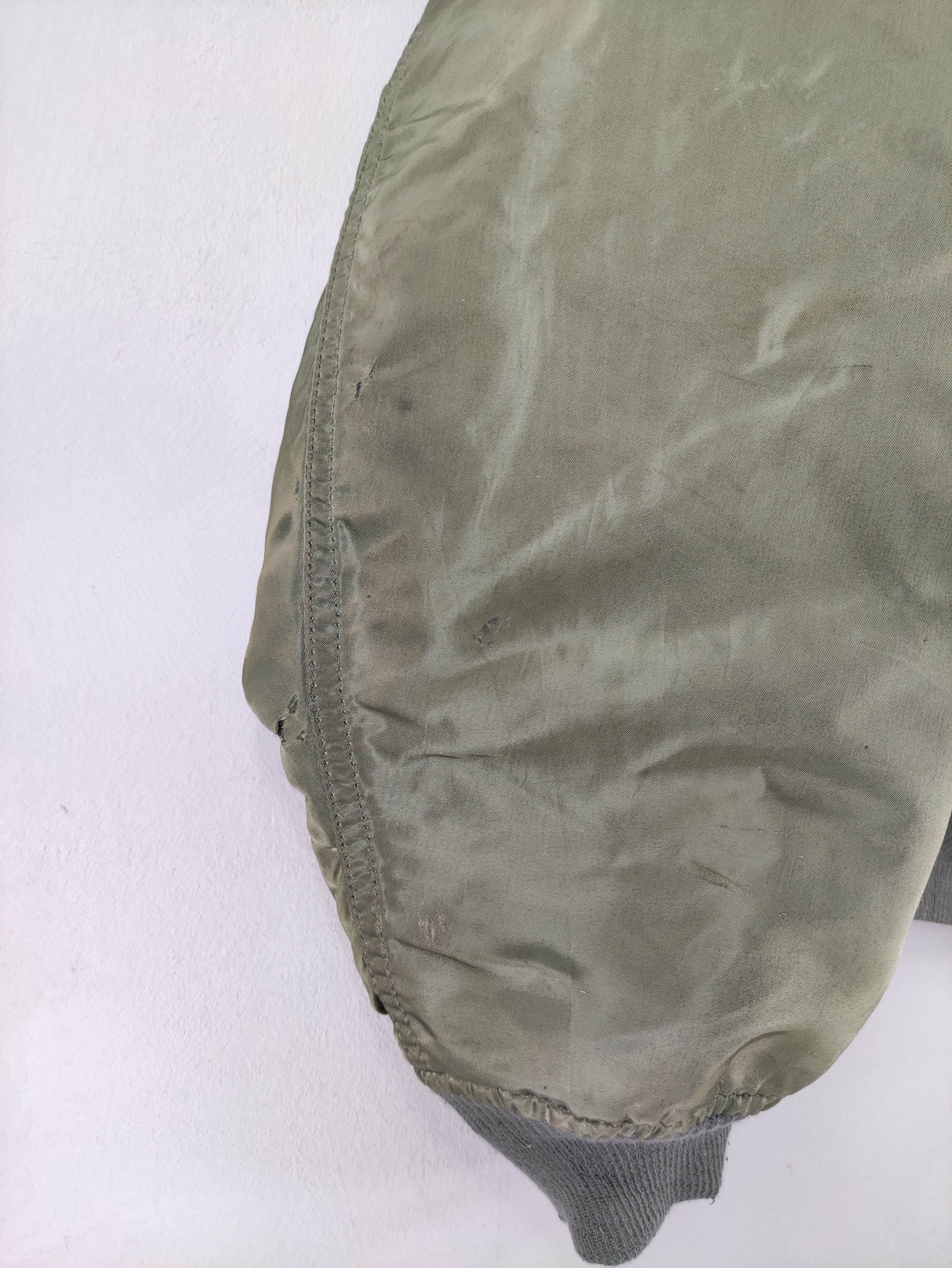 Alpha Industries Vintage Alpha Industries Ma-1 Bomber Jacket Reversible Size US XL / EU 56 / 4 - 5 Thumbnail