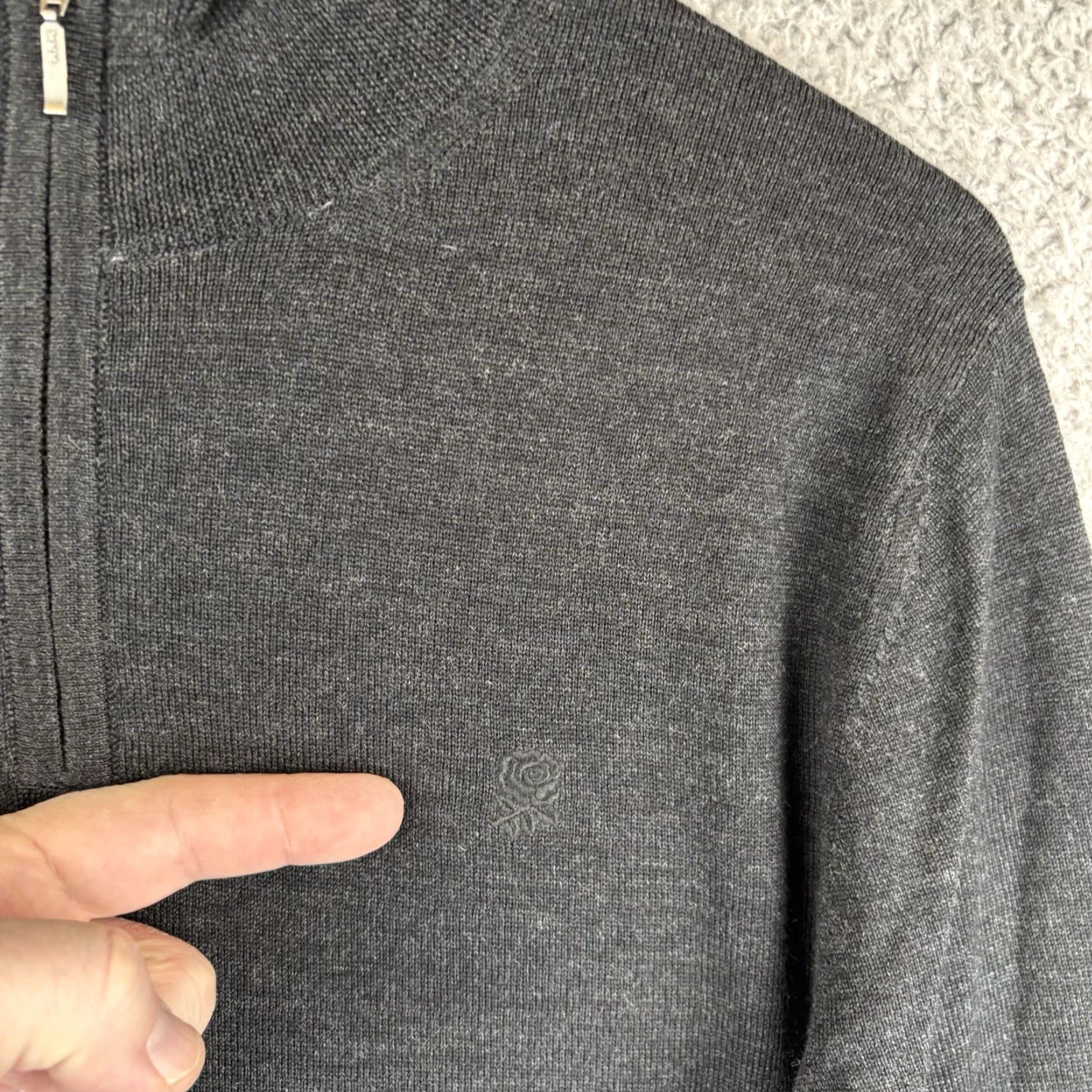 Charles Tyrwhitt Charles Tyrwhitt Sweater Mens Sweater Black Merino Wool 1/4 Zip England Rugby Shirt Hoodie? Size US L / EU 52-54 / 3 - 3 Thumbnail