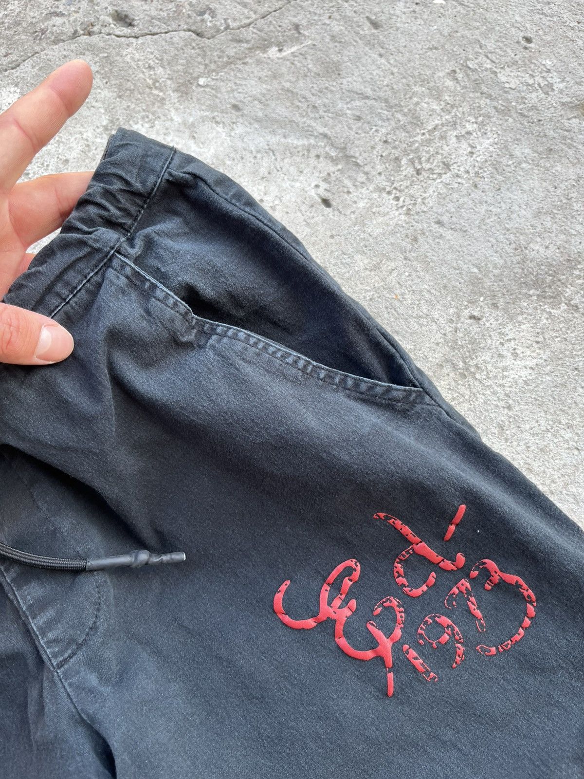 Ed Hardy Ed Hardy x Urban Outfitters Big Logo Cargo Parachute Pants Size 27" / US 4 / IT 40 - 9 Thumbnail