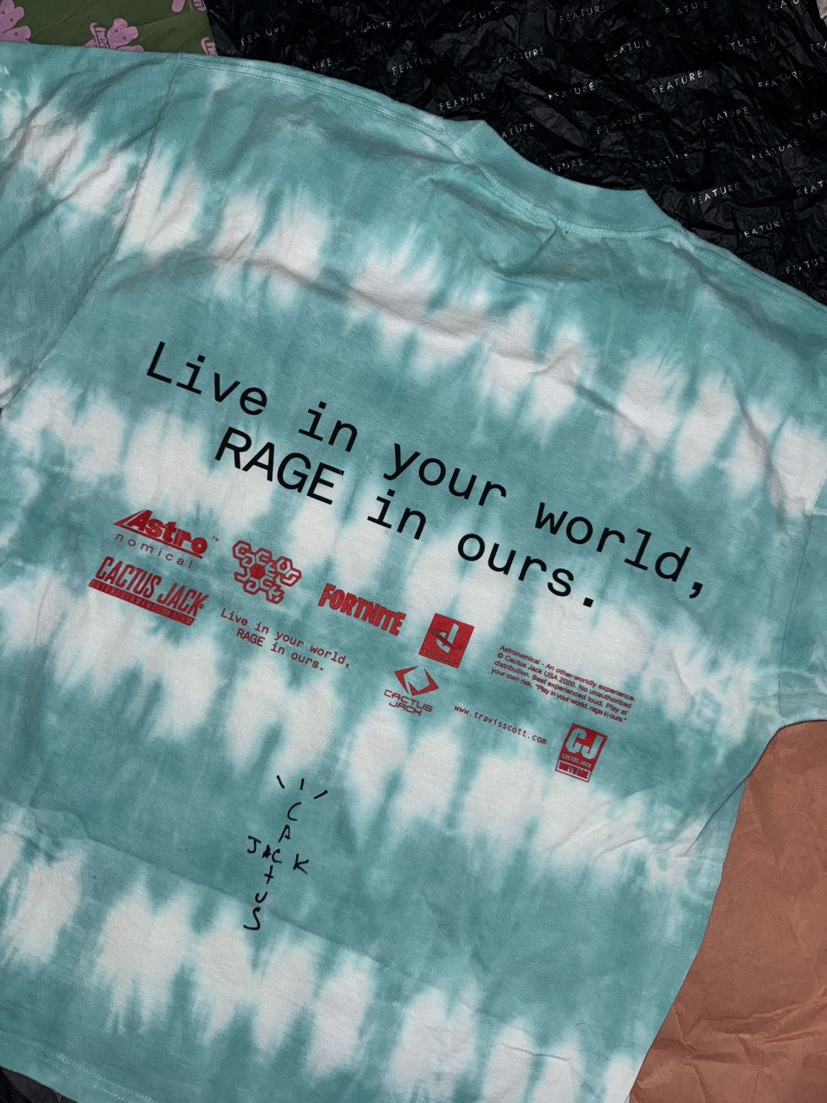 Travis Scott Travis Scott The Scotts World Tie Dye Size US L / EU 52-54 / 3 - 5 Thumbnail