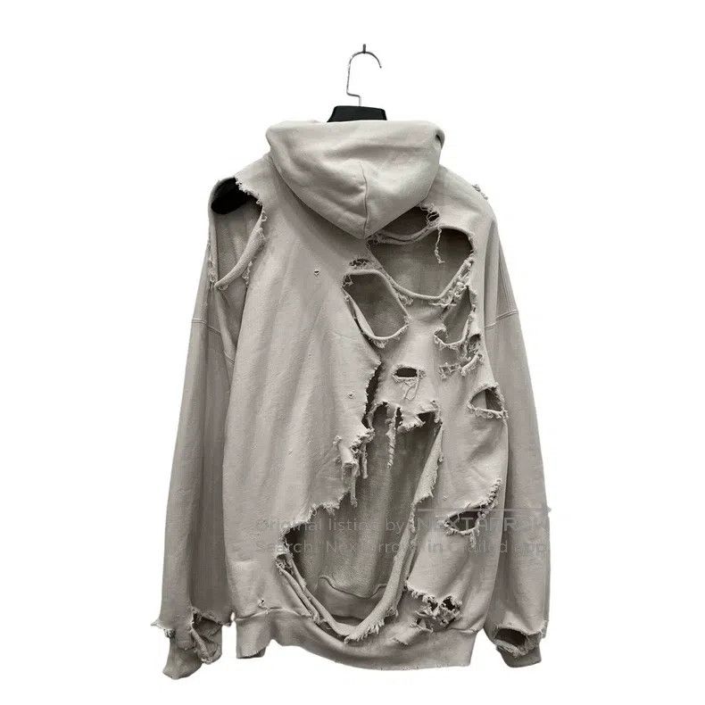 Balenciaga Balenciaga Big destruction letter logo destruction sweater Size US S / EU 44-46 / 1 - 3 Thumbnail