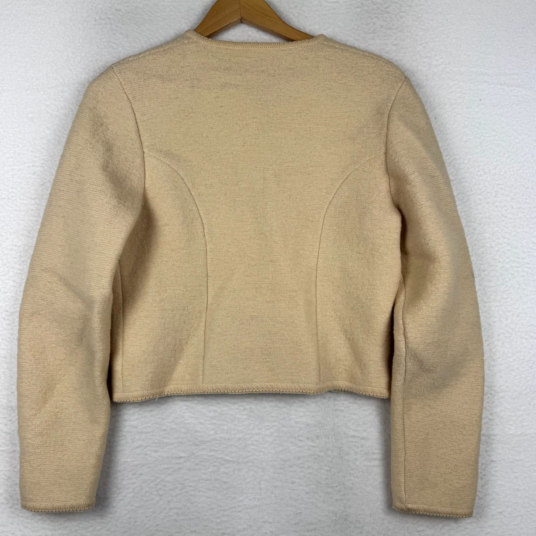 Vintage VINTAGE Geiger Tyrol Coat Blazer Wool 100% Beige Gold Button Austria 1980s Size M / US 6-8 / IT 42-44 - 7 Thumbnail