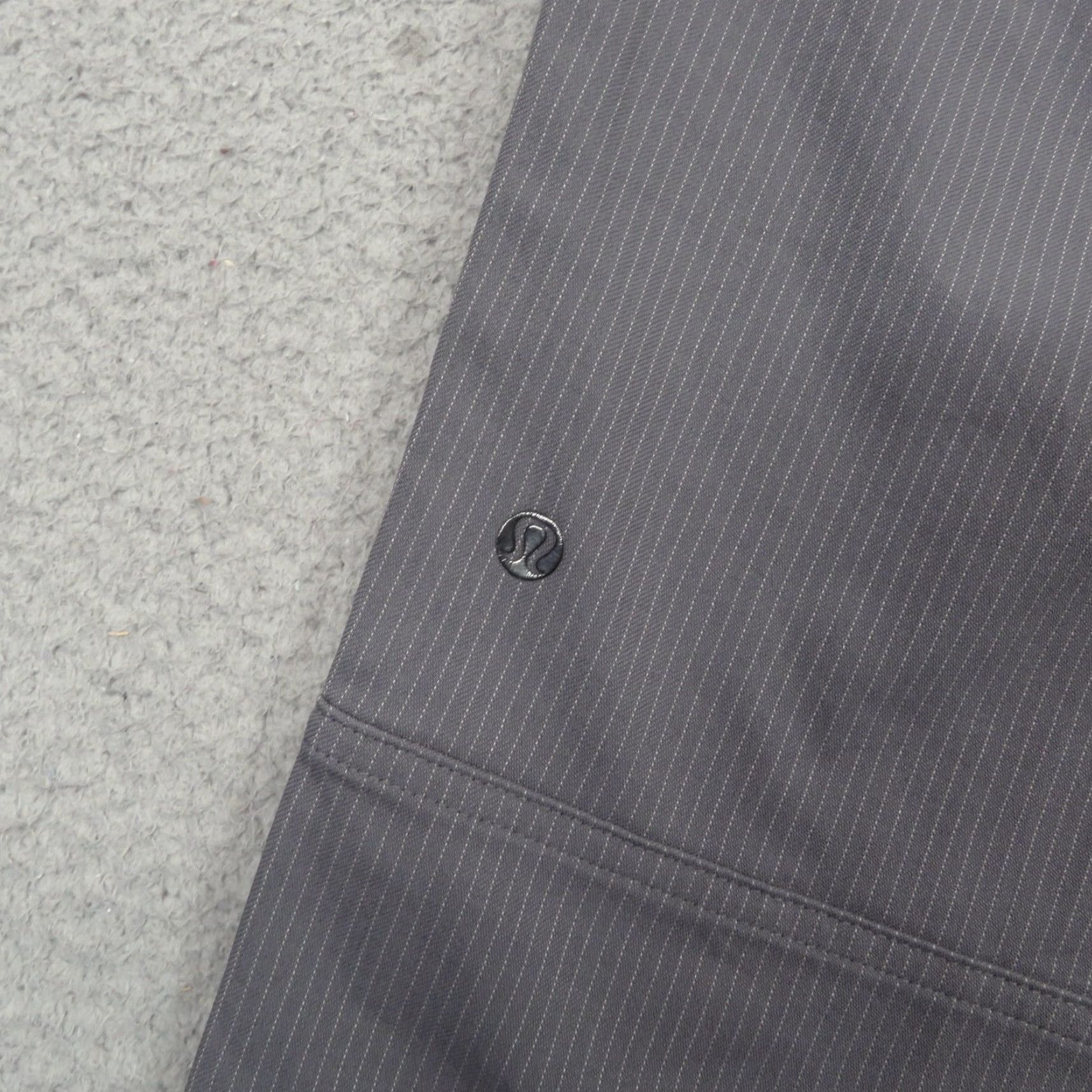 Lululemon Lululemon Pants Mens 34x32 Grey Pinstripe ABC Commission Active Chino 5 Pocket Shirt Size US 34 / EU 50 - 4 Thumbnail