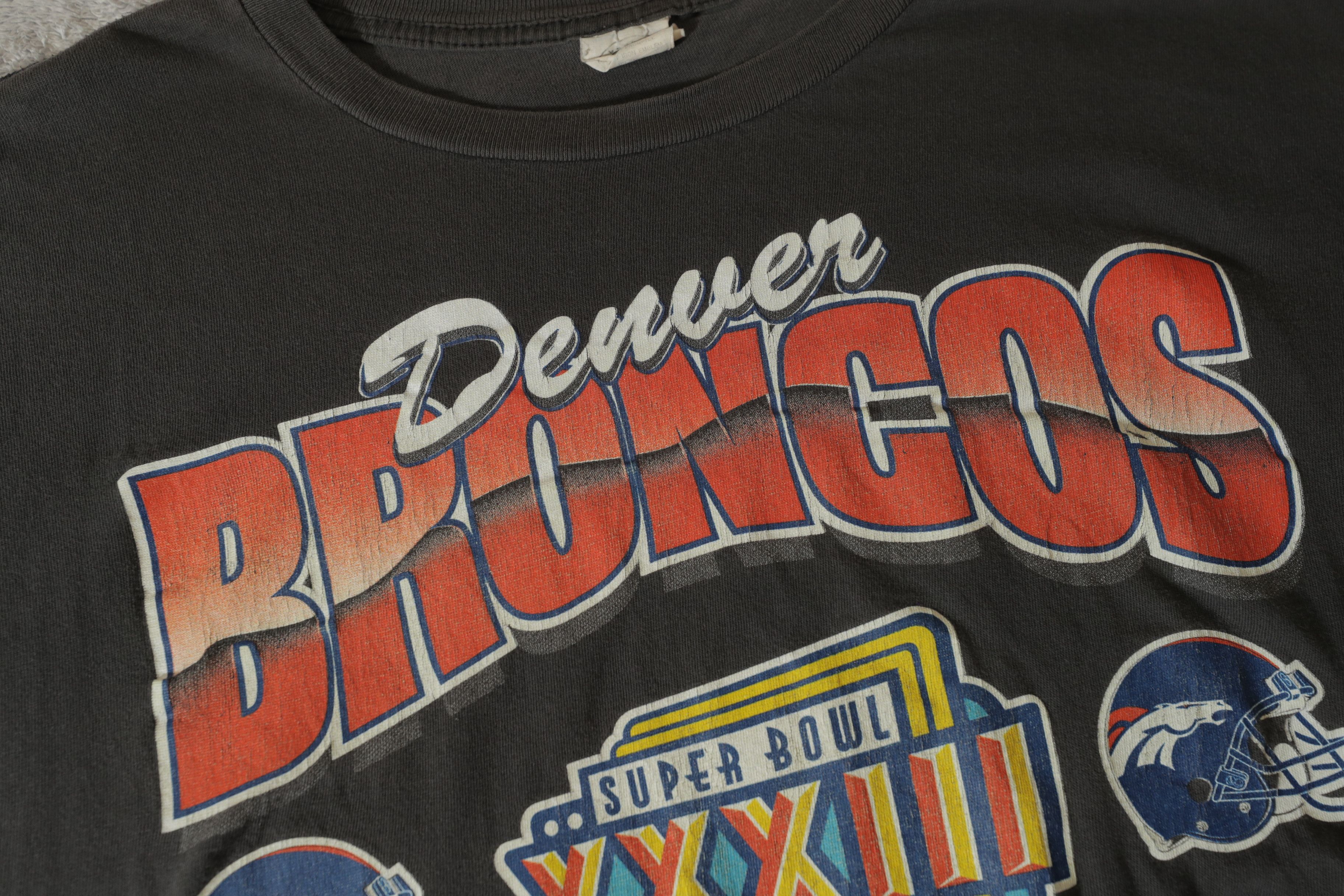 Vintage Denver Broncos Superbowl 1999 Back to Back Champions (XL) Size US XL / EU 56 / 4 - 7 Thumbnail