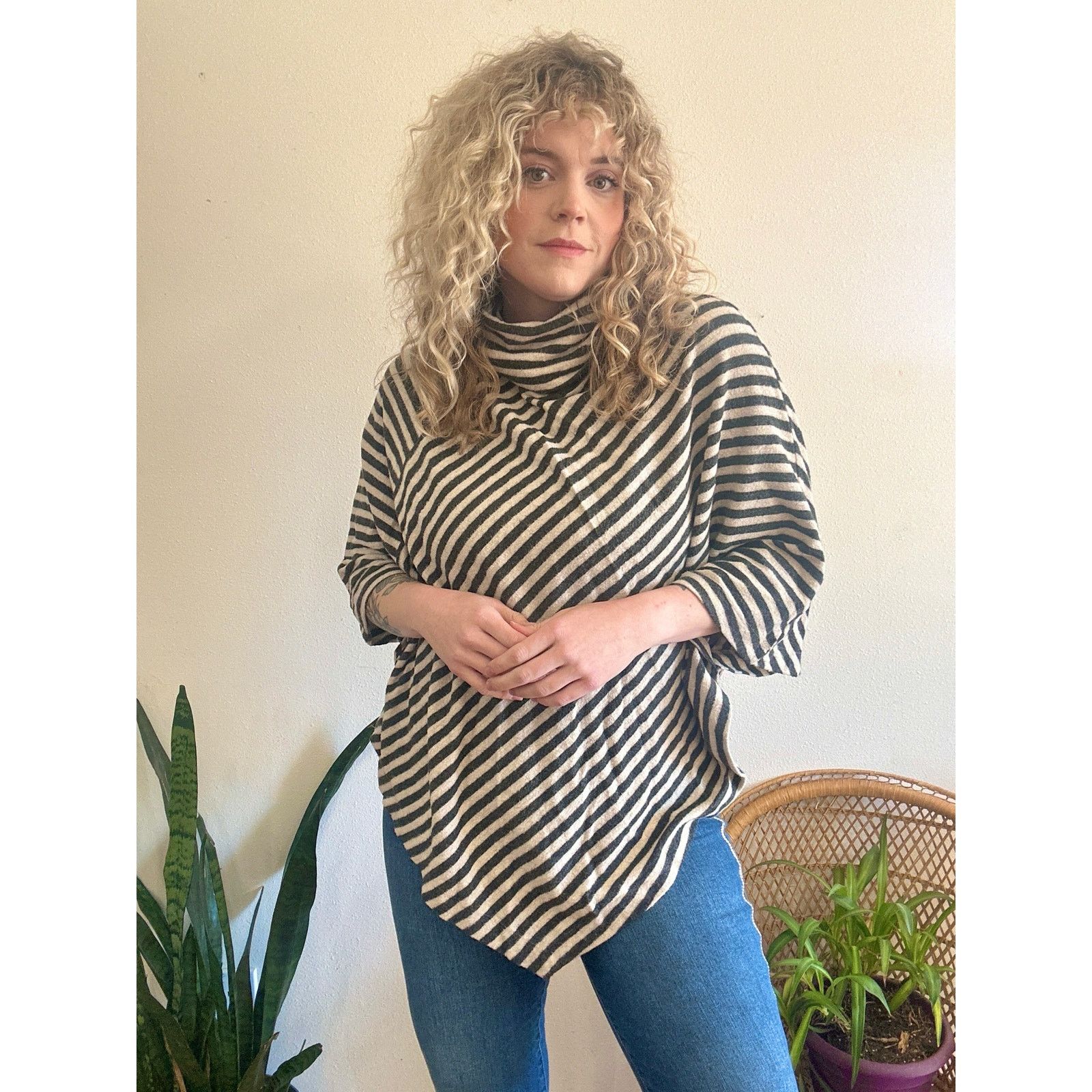 Other Capote Soft Striped Turtleneck Poncho size M/L Size L / US 10 / IT 46 - 2 Thumbnail