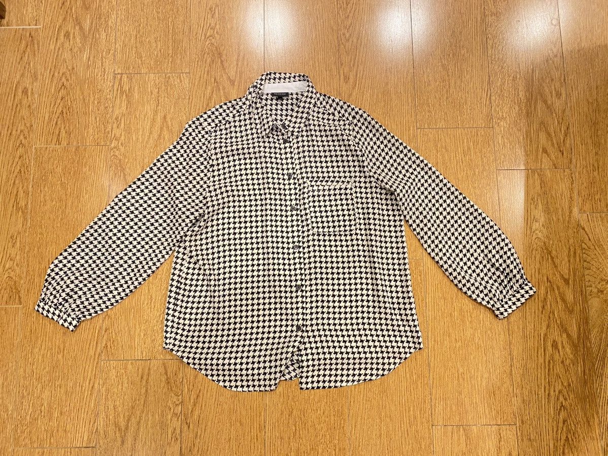 image of Vintage Silk Like Flowy Shirt in Houndstooth, Men's (Size Medium)