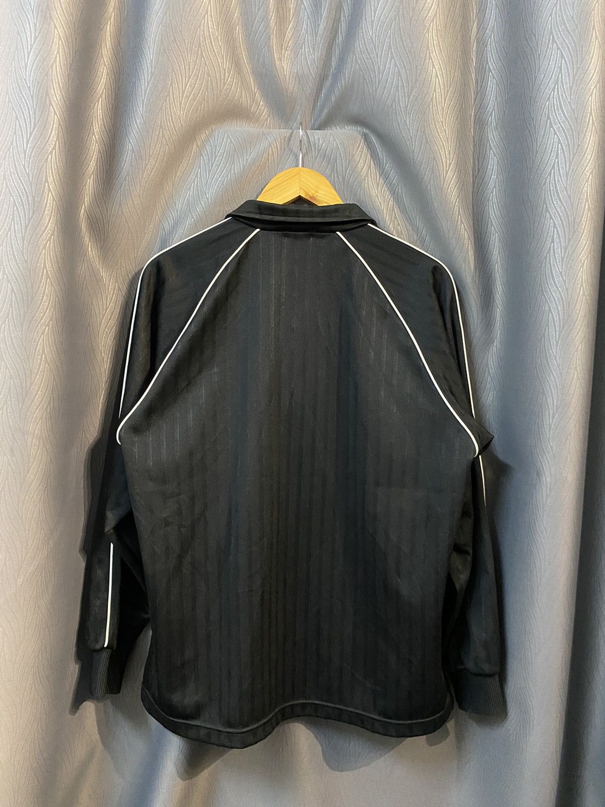 Adidas × Vintage ADIDAS TRACKTOP BLACK MEDIUM Size US M / EU 48-50 / 2 - 8 Thumbnail