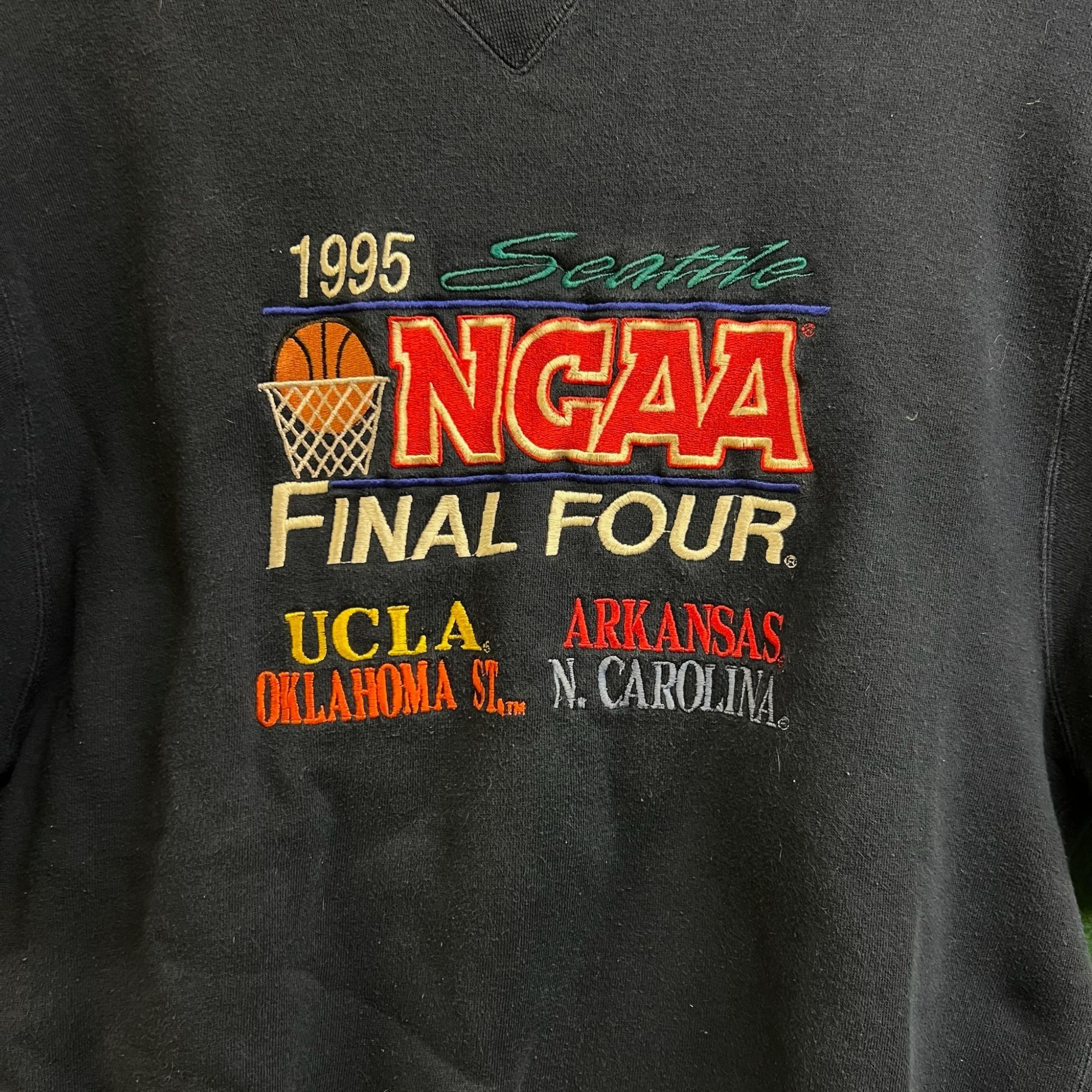 Logo 7 Vintage 1995 NCAA Final Four Seattle Basketball Crewneck Swe Size US M / EU 48-50 / 2 - 4 Thumbnail
