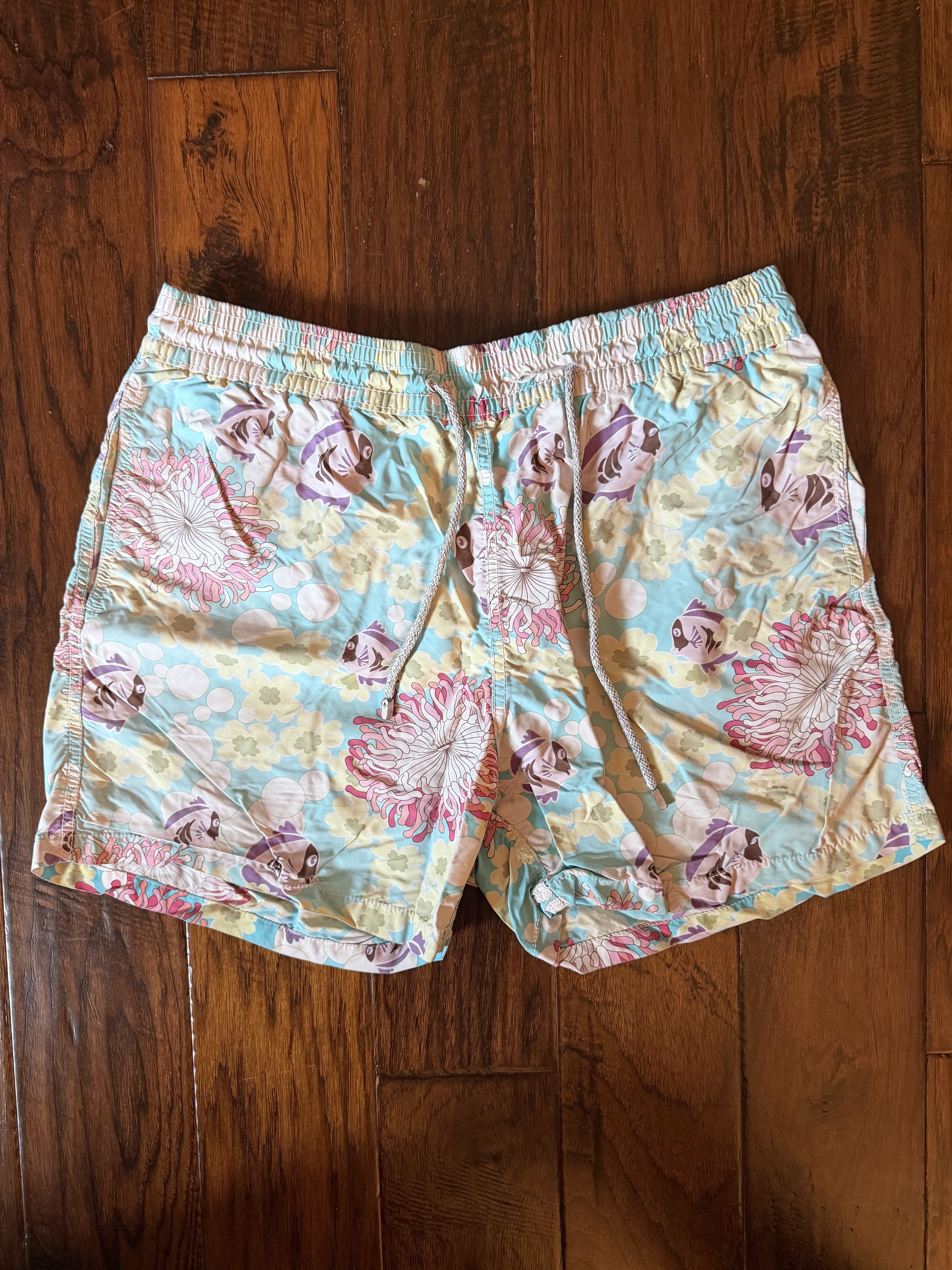 Vilebrequin Vilebrequin Swimsuit XL Tropical Fish Pattern Size US 36 / EU 52 - 1 Thumbnail