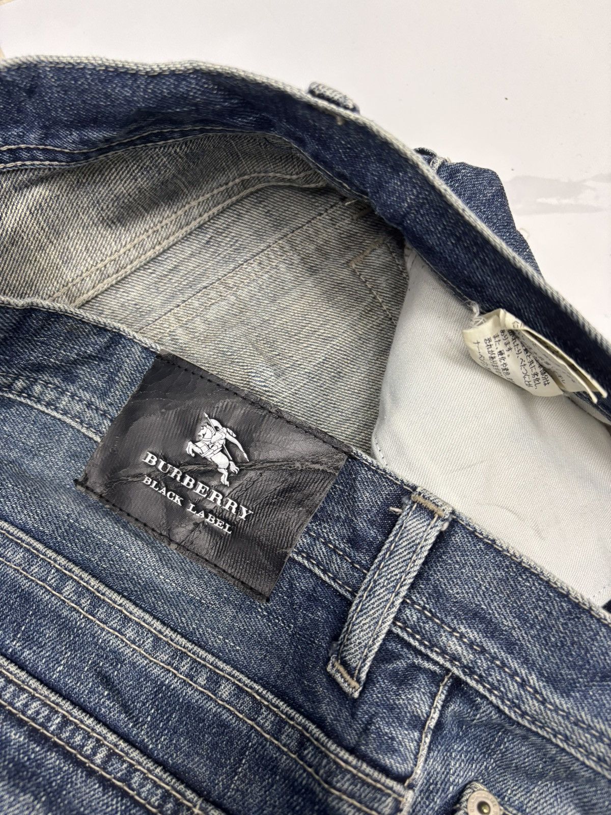 Burberry VINTAGE BURBERRY BOOTCUT FLARED DENIM JEANS Size US 32 / EU 48 - 10 Thumbnail