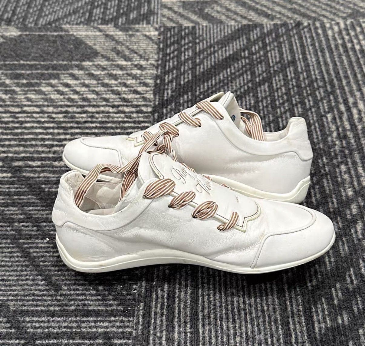 Roger Vivier Roger Vivier Bow White Casual Sneakers J42 Size US 4.5 / IT 34.5 - 5 Thumbnail