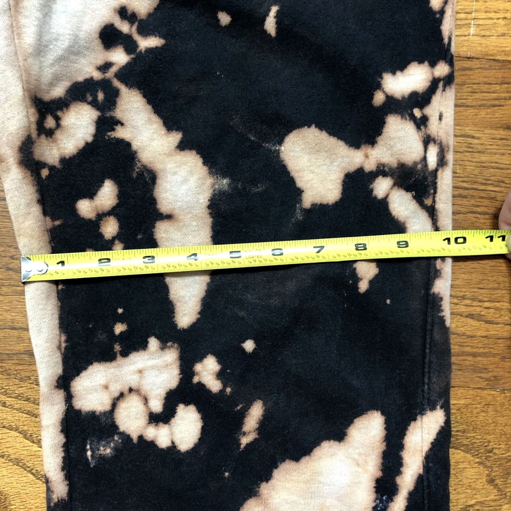 Under Armour Under Armour Sweatpants Athletic Mens L Black Tie Dye Cotton Blend Fleece Drawstring Waist 30in Inseam 30in Size US 33 - 6 Thumbnail