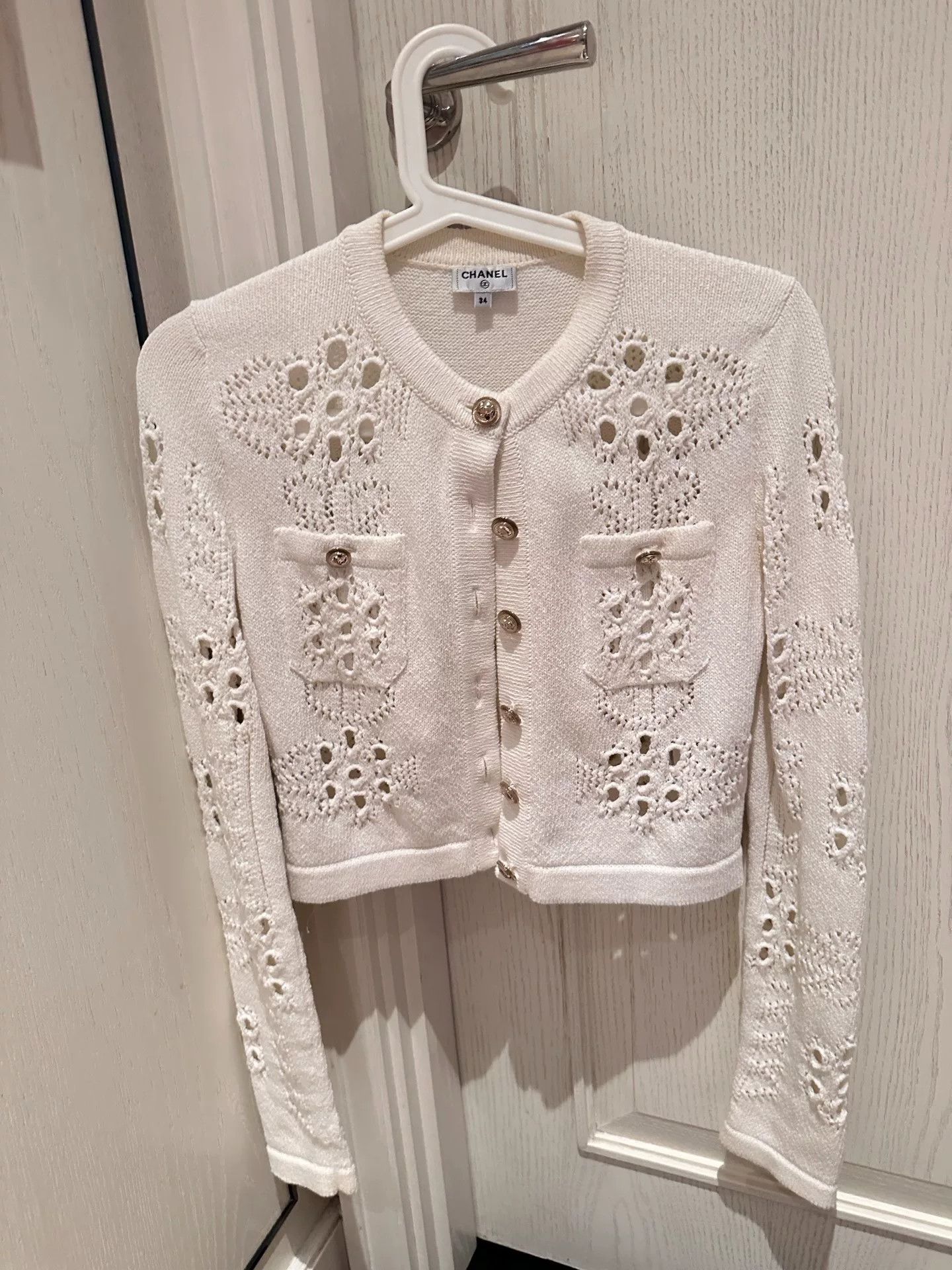 Chanel white cropped Chanel cardigan 2021 Size US S / EU 44-46 / 1 - 1 Thumbnail