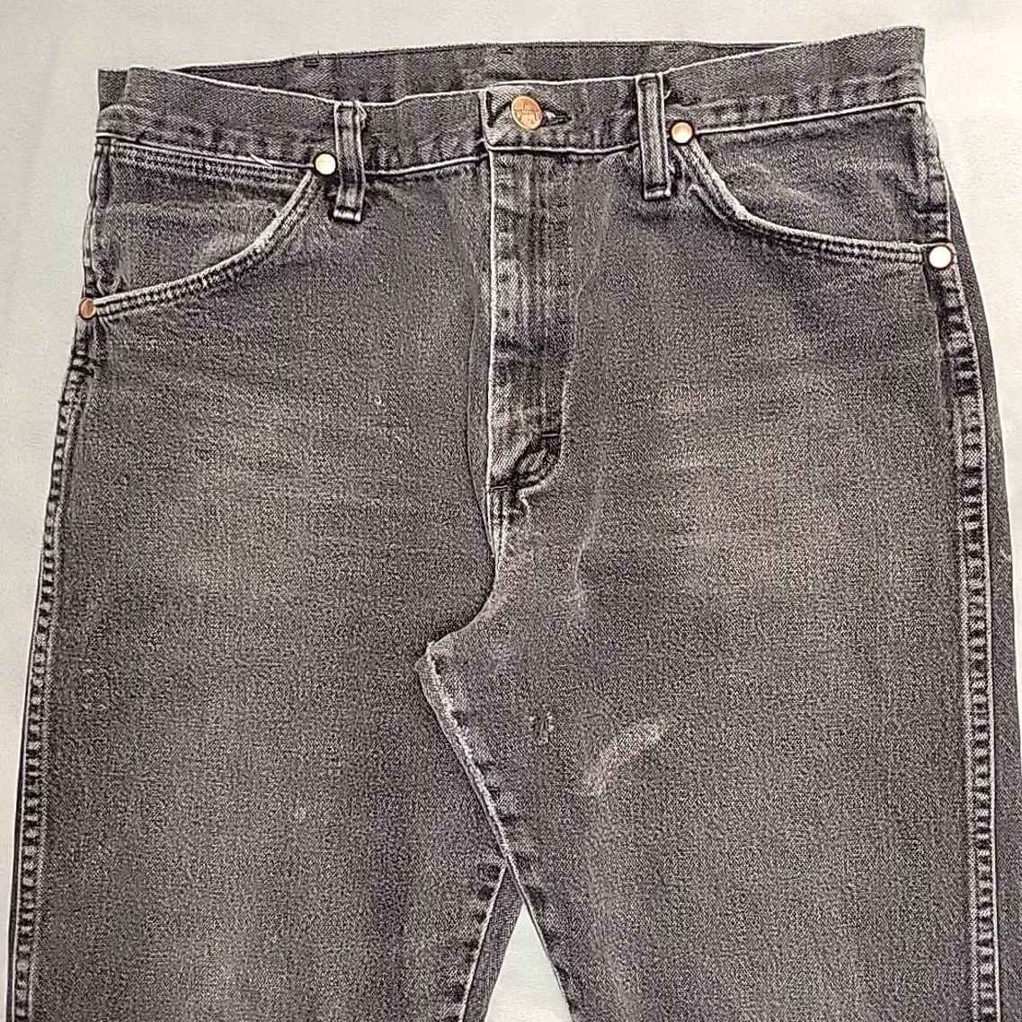 Wrangler Wrangler Jeans Mens 33x32 Black Heavyweight Denim 1013MWZWK Western Cowboy Rodeo Jeans Mens 33 Black Cowboy Western USA Wrangler 13MWZ Mens Size US 33 - 3 Thumbnail