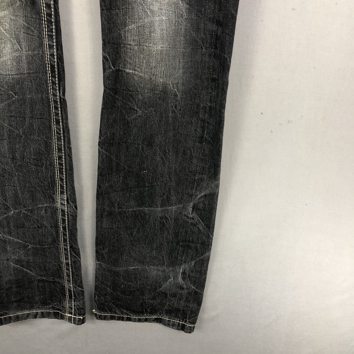 Japanese Brand Vintage 2000s Avail Crinkle Effect Dark Wash Denim -Tapered Size US 31 - 3 Thumbnail