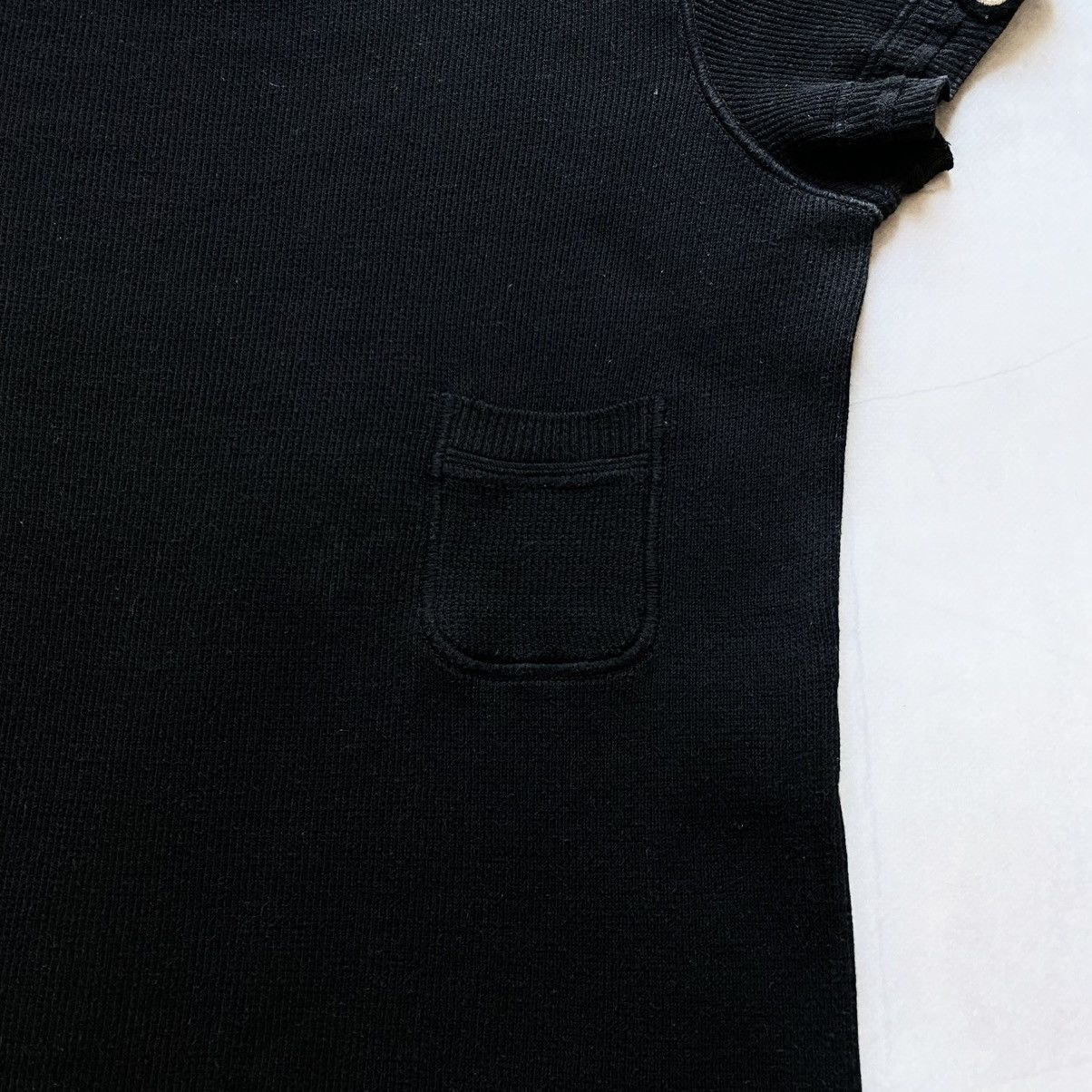 Chanel 90s Chanel Vintage Small Logo Knit Pocket Womens T-Shirt Tee Size M / US 6-8 / IT 42-44 - 3 Thumbnail