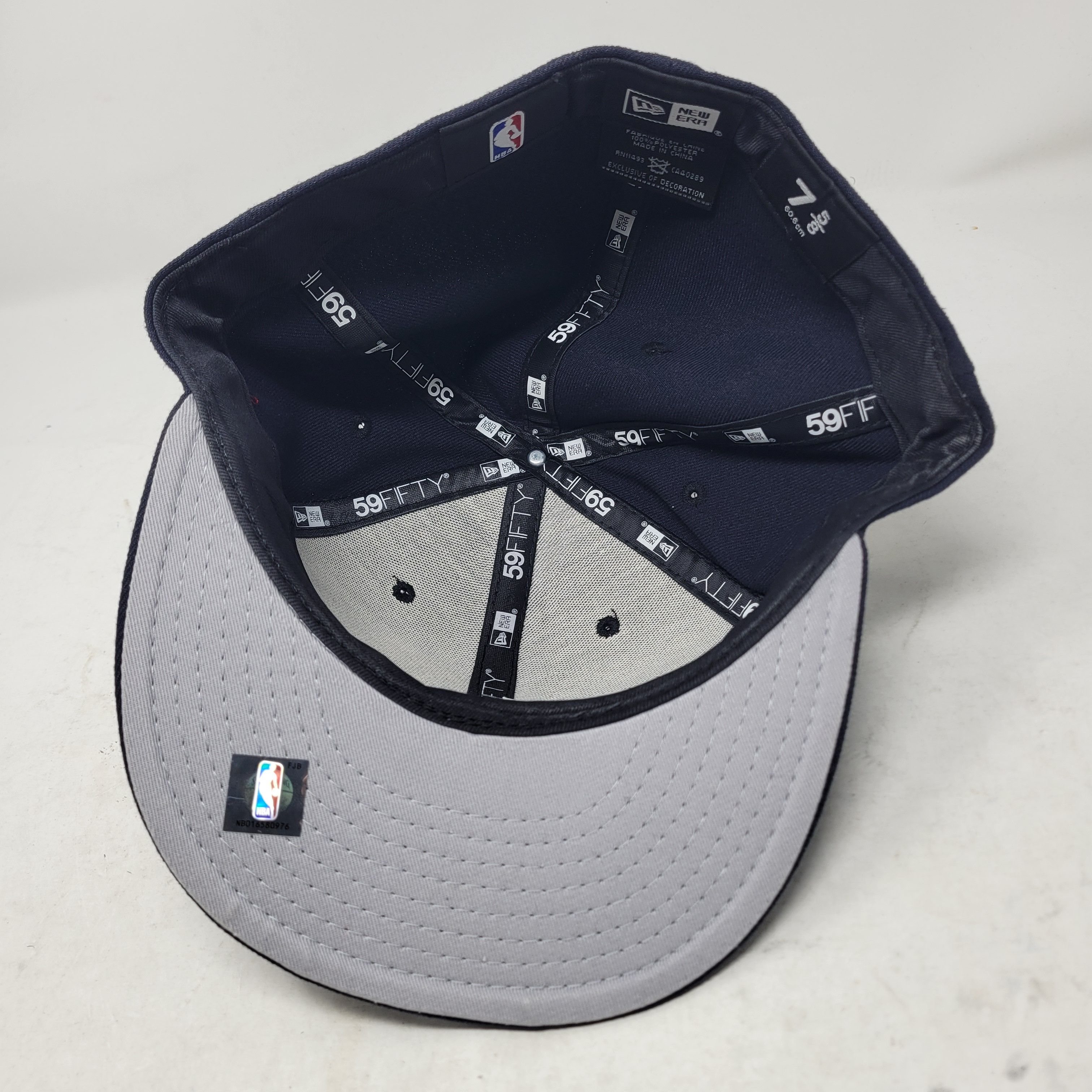 NBA × New Era New Era Cleveland Cavaliers CAVS Navy Blue Fitted Hat 7 5/8 Size ONE SIZE - 7 Thumbnail